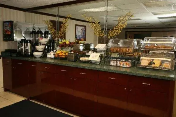 Food in Baymont by Wyndham Kalamazoo West Food in Baymont by Wyndham Kalamazoo West