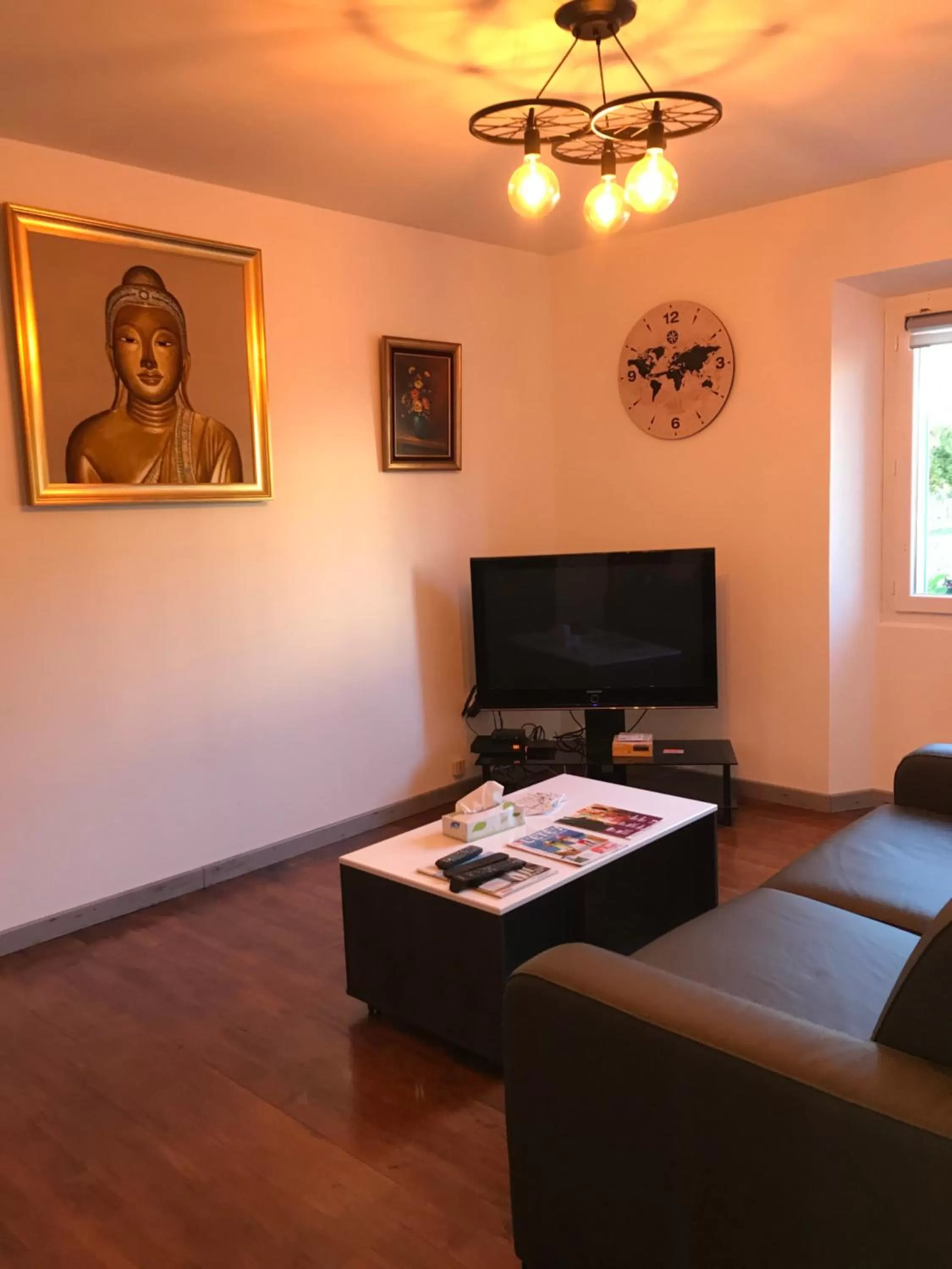 Seating Area in Avenue de la Gare