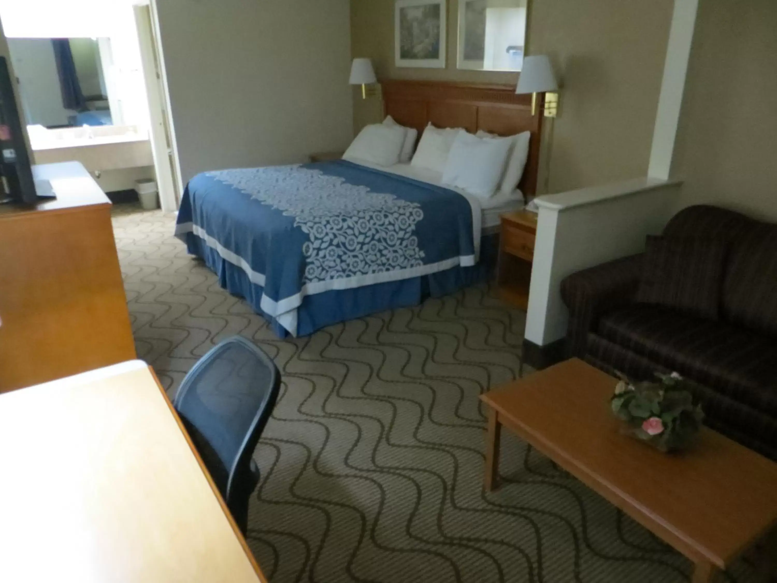 Bed in Days Inn by Wyndham Elberton