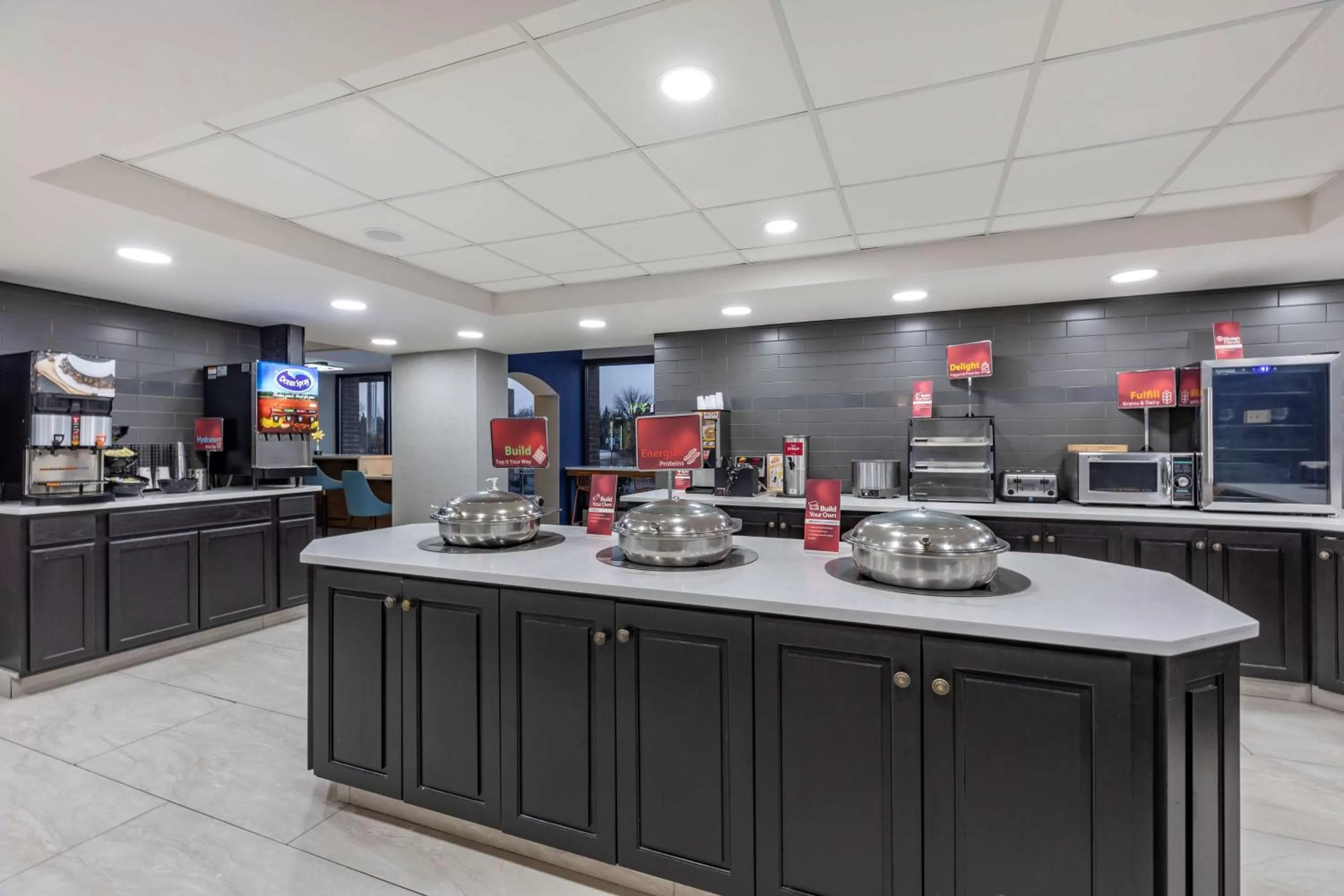 Breakfast in Best Western Plus St. Louis West-Westport