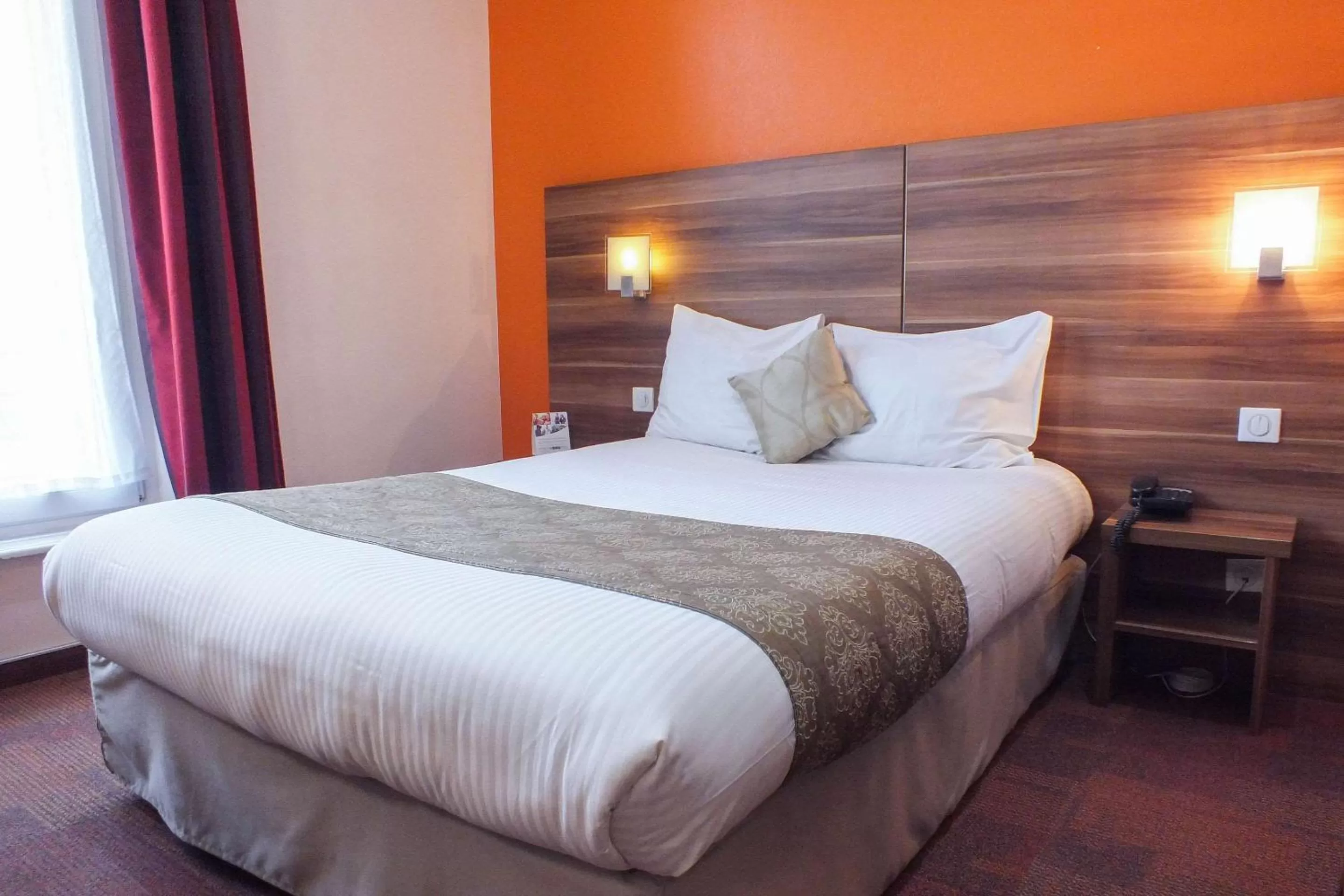 Photo of the whole room in Hotel Cecil Metz Gare