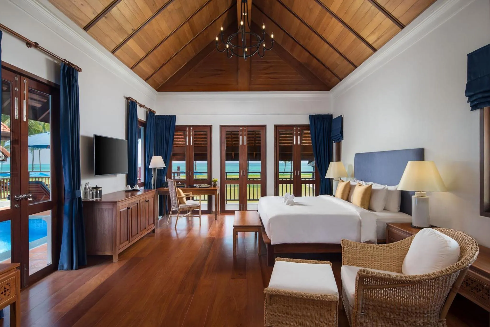 Bedroom, Seating Area in Le Menara Khao Lak