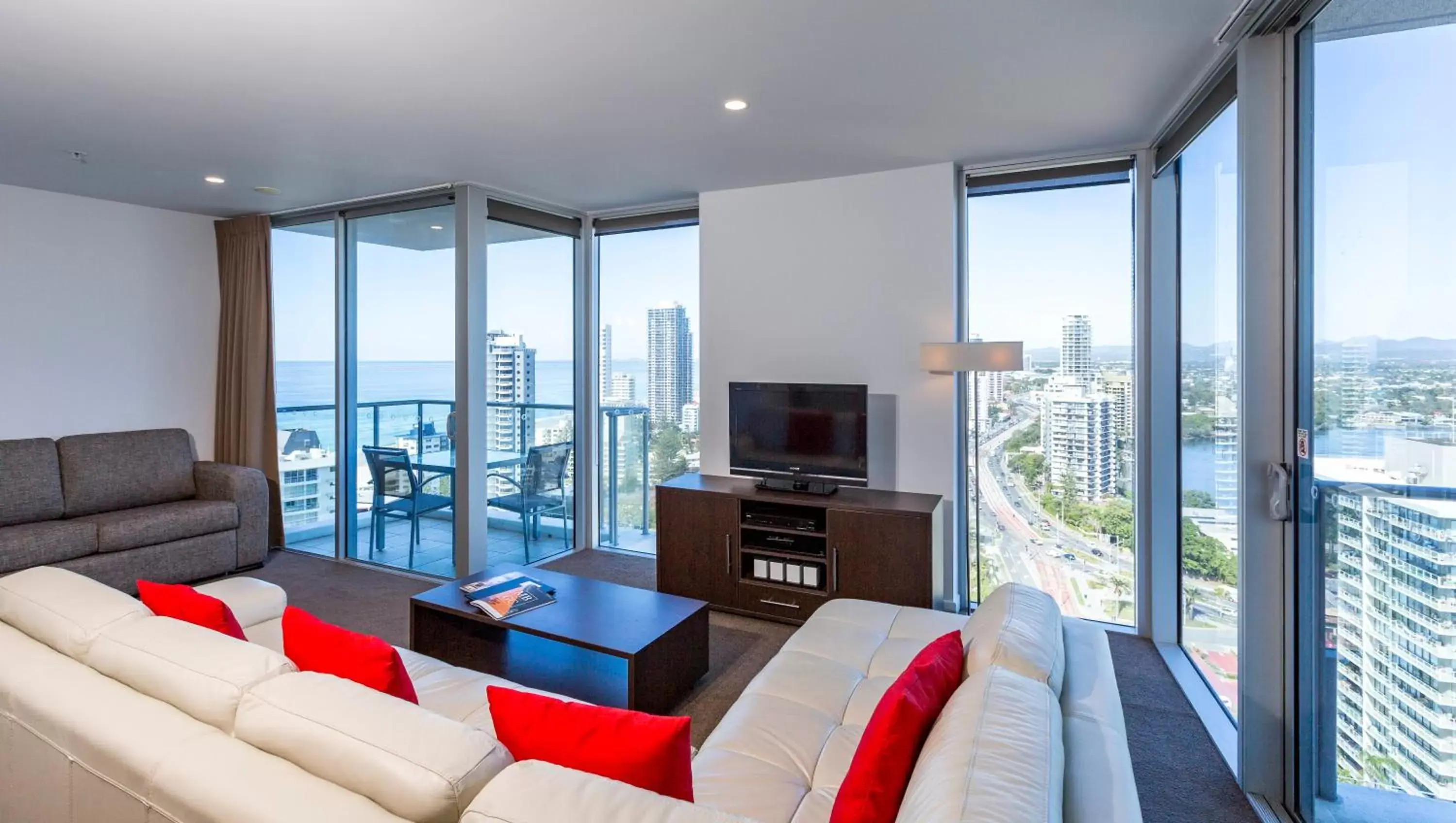 Living room, Seating Area in Artique Surfers Paradise - Official