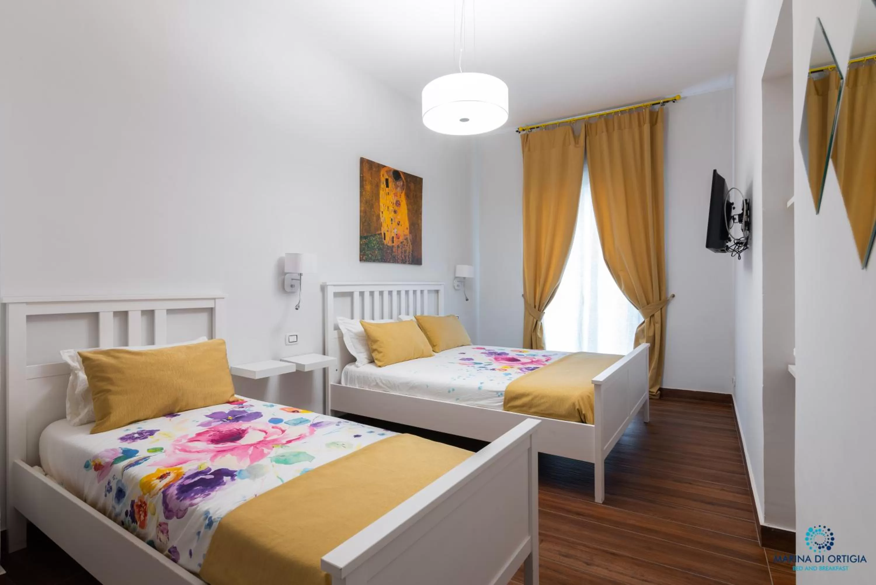 Bed in B&B Marina di Ortigia