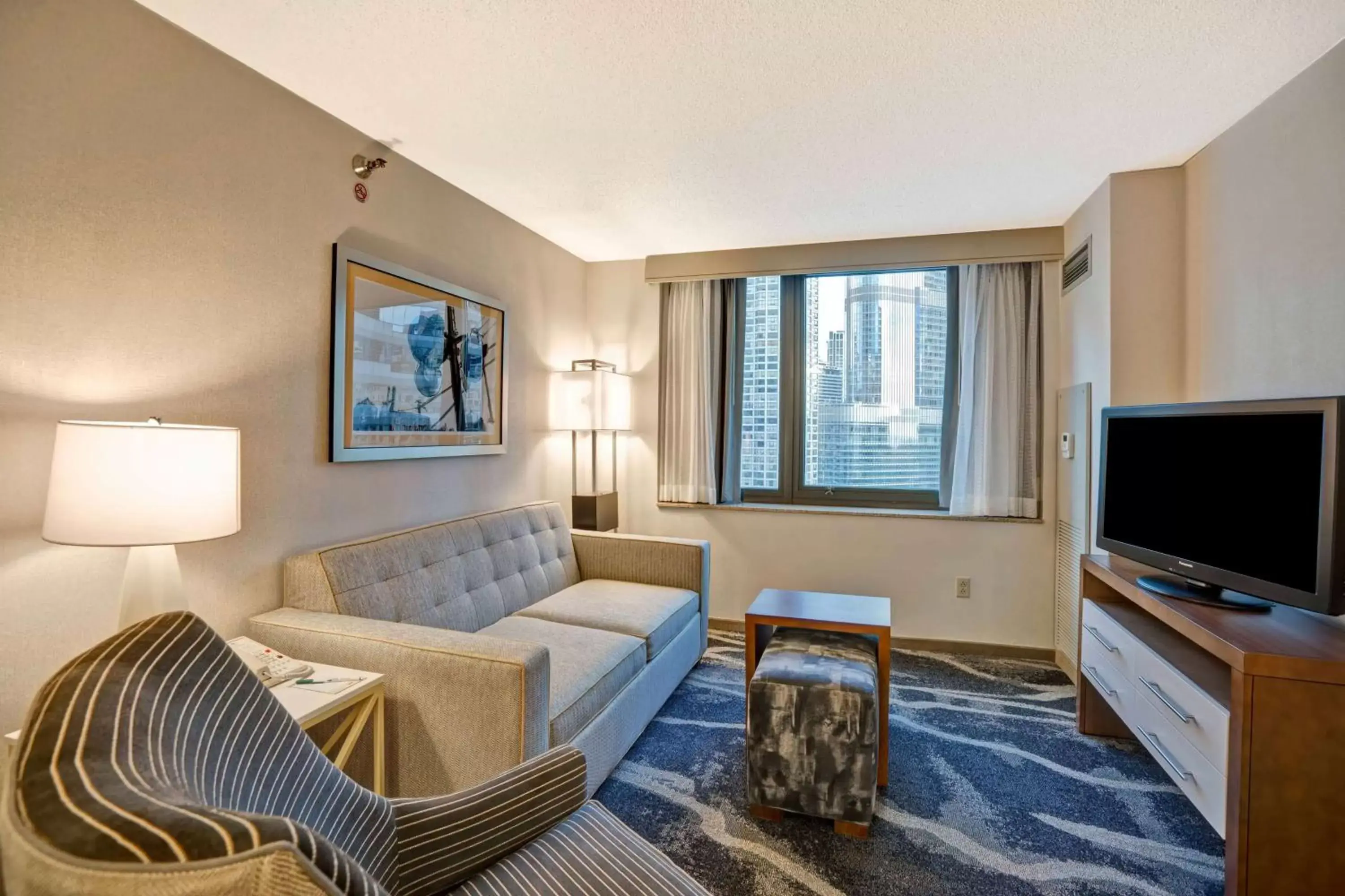 Living room, Seating Area in Homewood Suites by Hilton Chicago Downtown