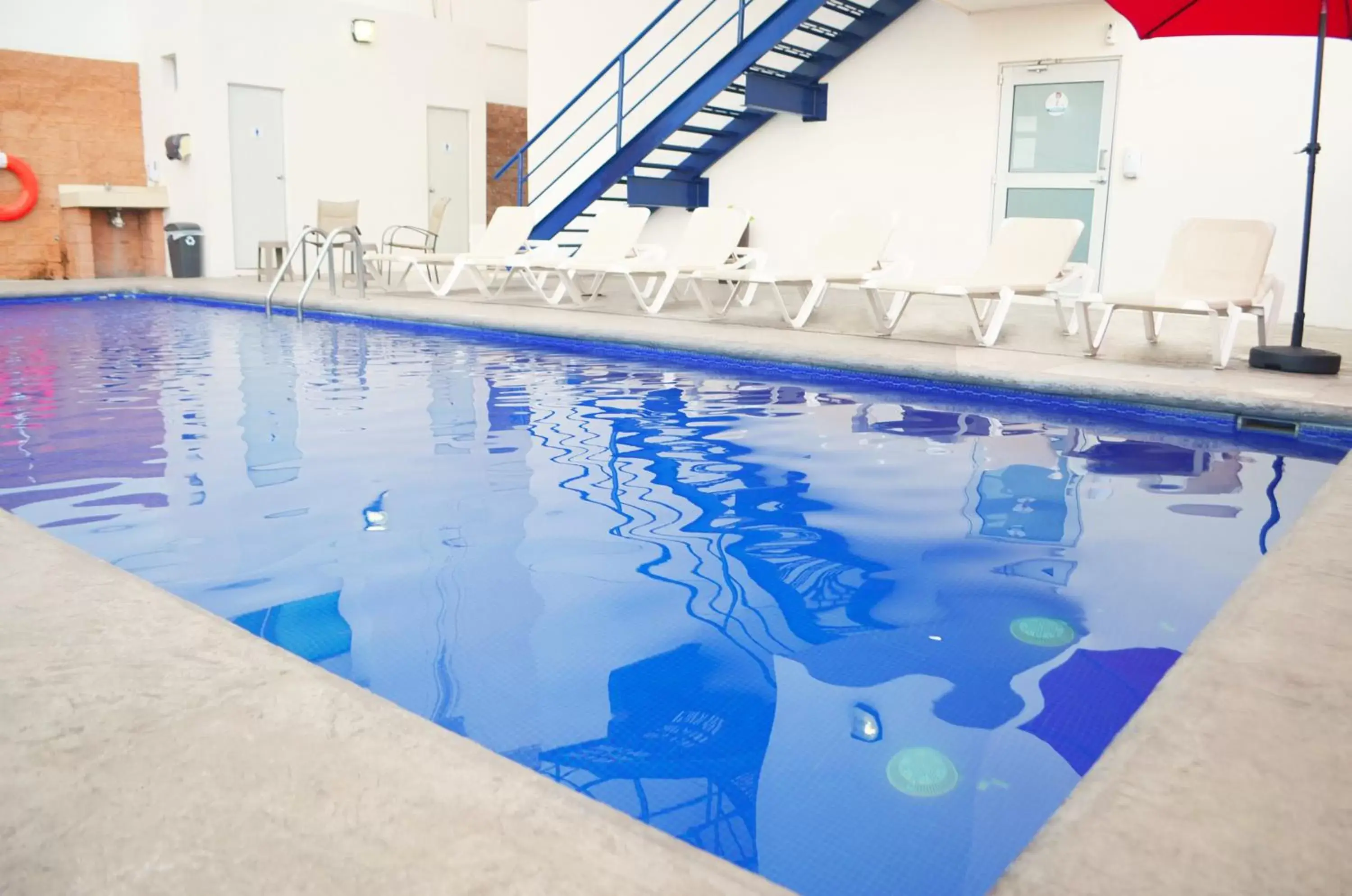 Swimming Pool in Sleep Inn Mazatlan