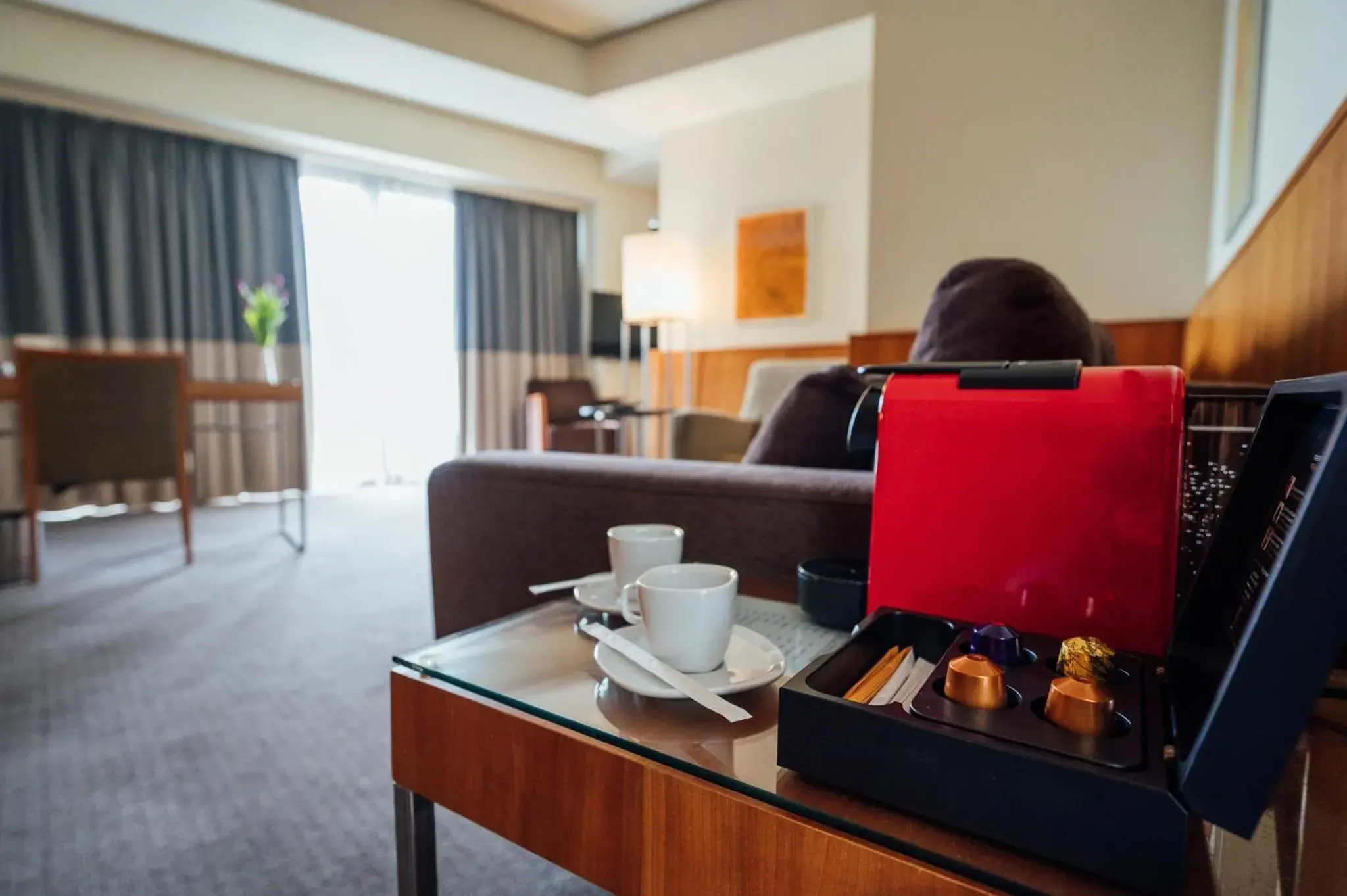 Coffee/tea facilities in Peakture Hotel