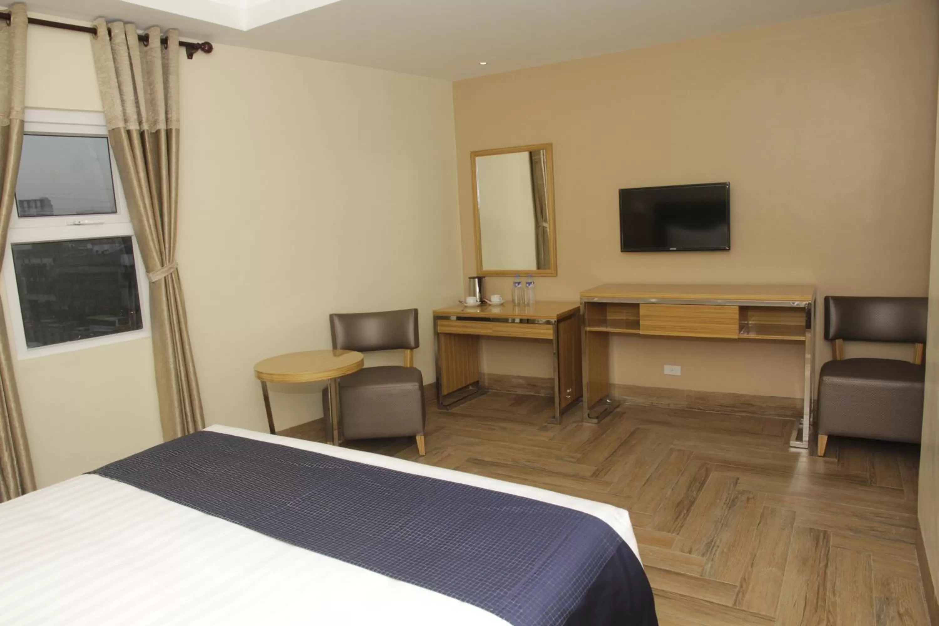 Bedroom, Bed in Sun Star Grand Hotel