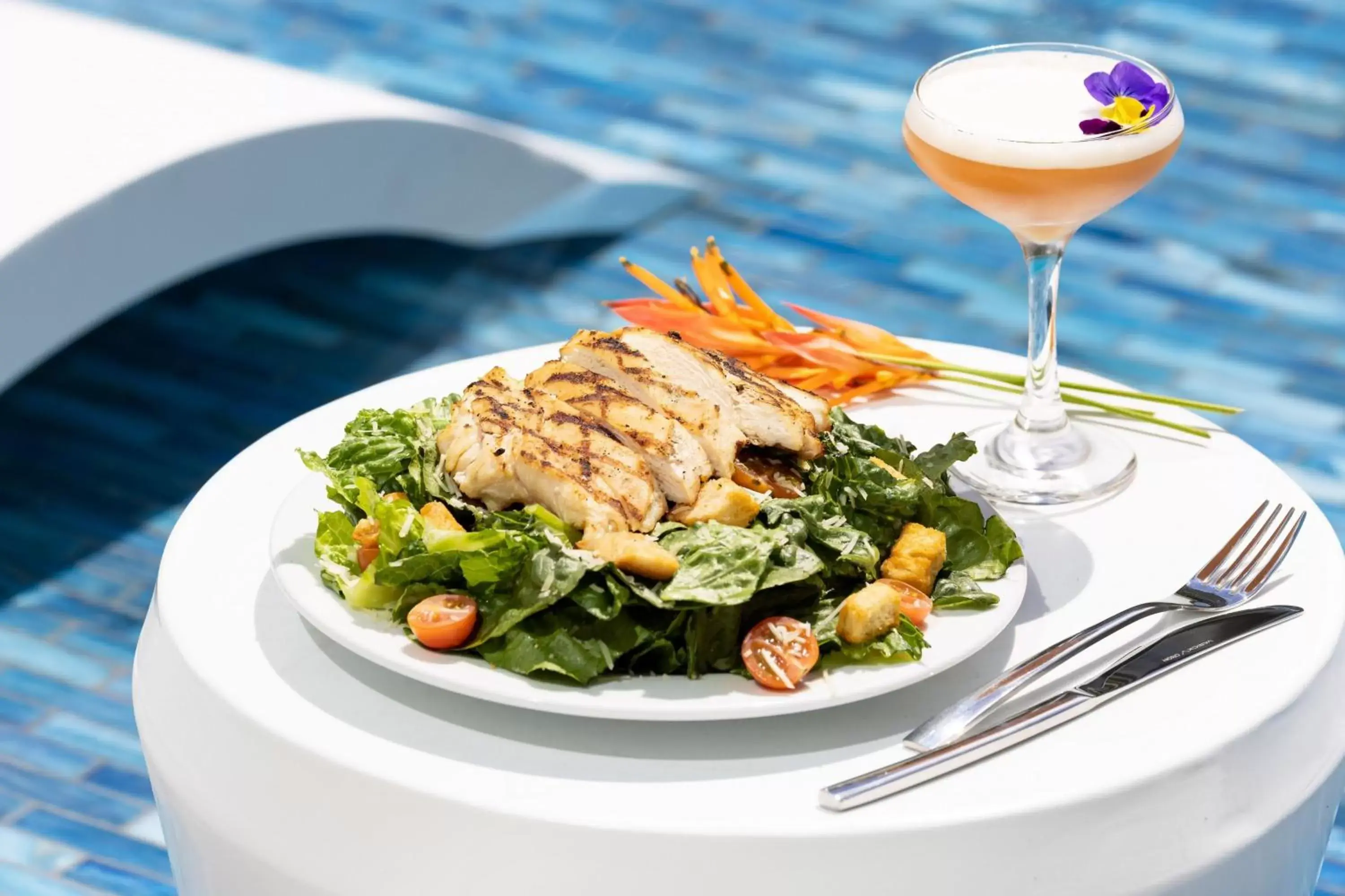 Swimming pool, Lunch and Dinner in Residence Inn by Marriott San Juan Isla Verde