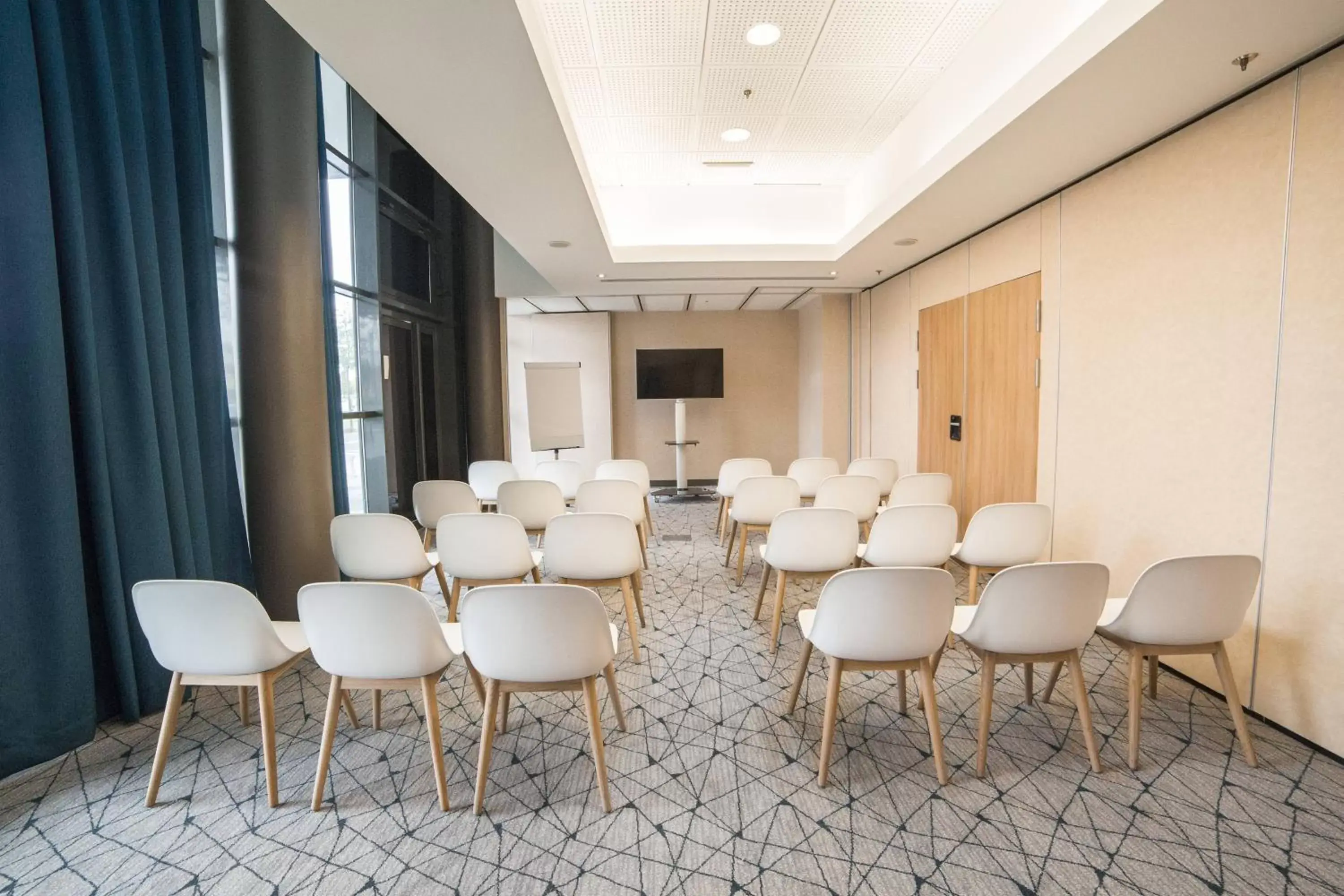 Meeting/conference room in Courtyard by Marriott Paris La Defense West - Colombes