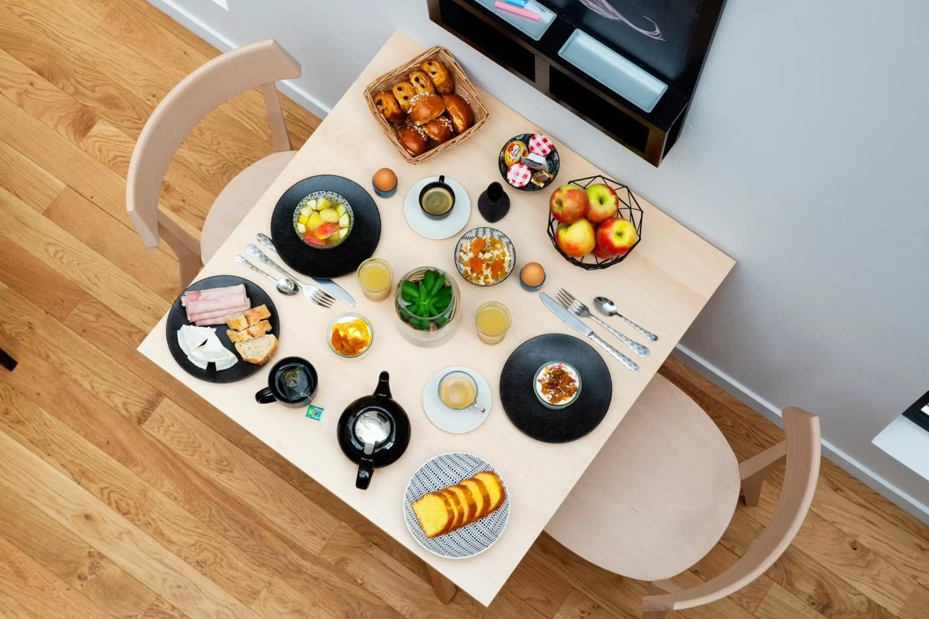 Buffet breakfast in Hotel Bootcamp Buffet breakfast in Hotel Bootcamp