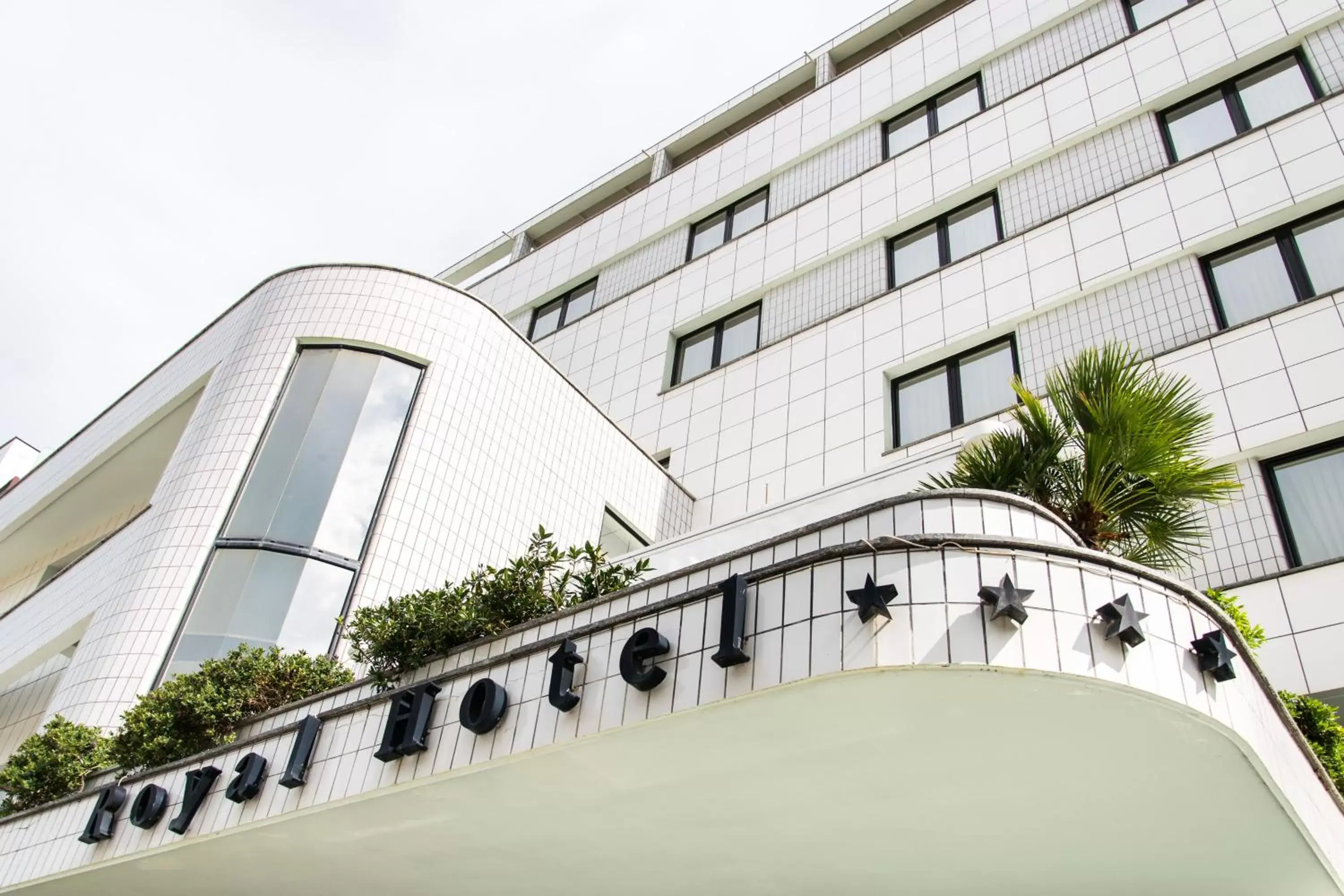 Facade/entrance, Property Building in Hotel Royal