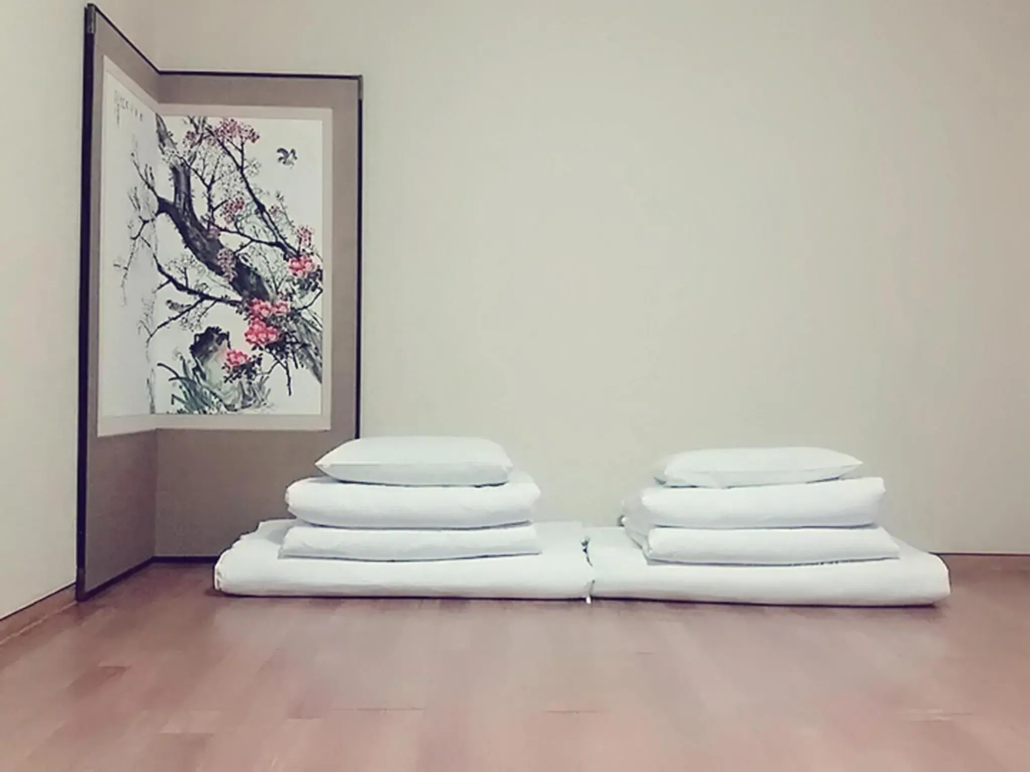 Decorative detail, Bed in Daedong Hotel Decorative detail, Bed in Daedong Hotel