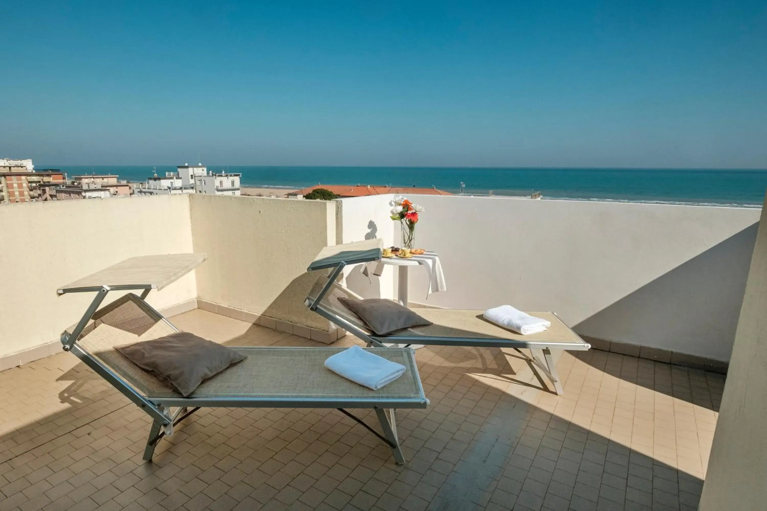 Sea view, Balcony/Terrace in Hotel Oceanic