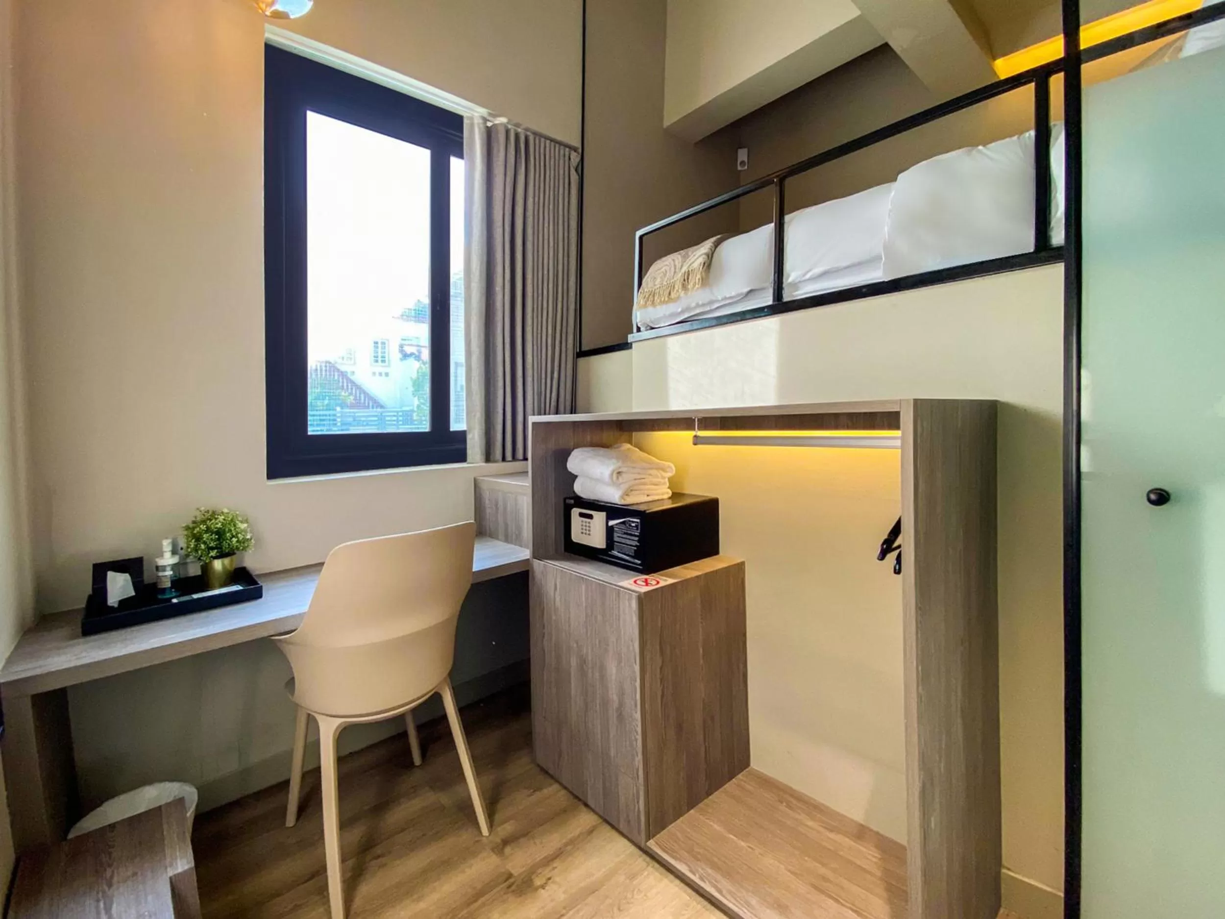 oven in ST Signature Jalan Besar, SHORT OVERNIGHT, 13 Hours, 6PM-7AM