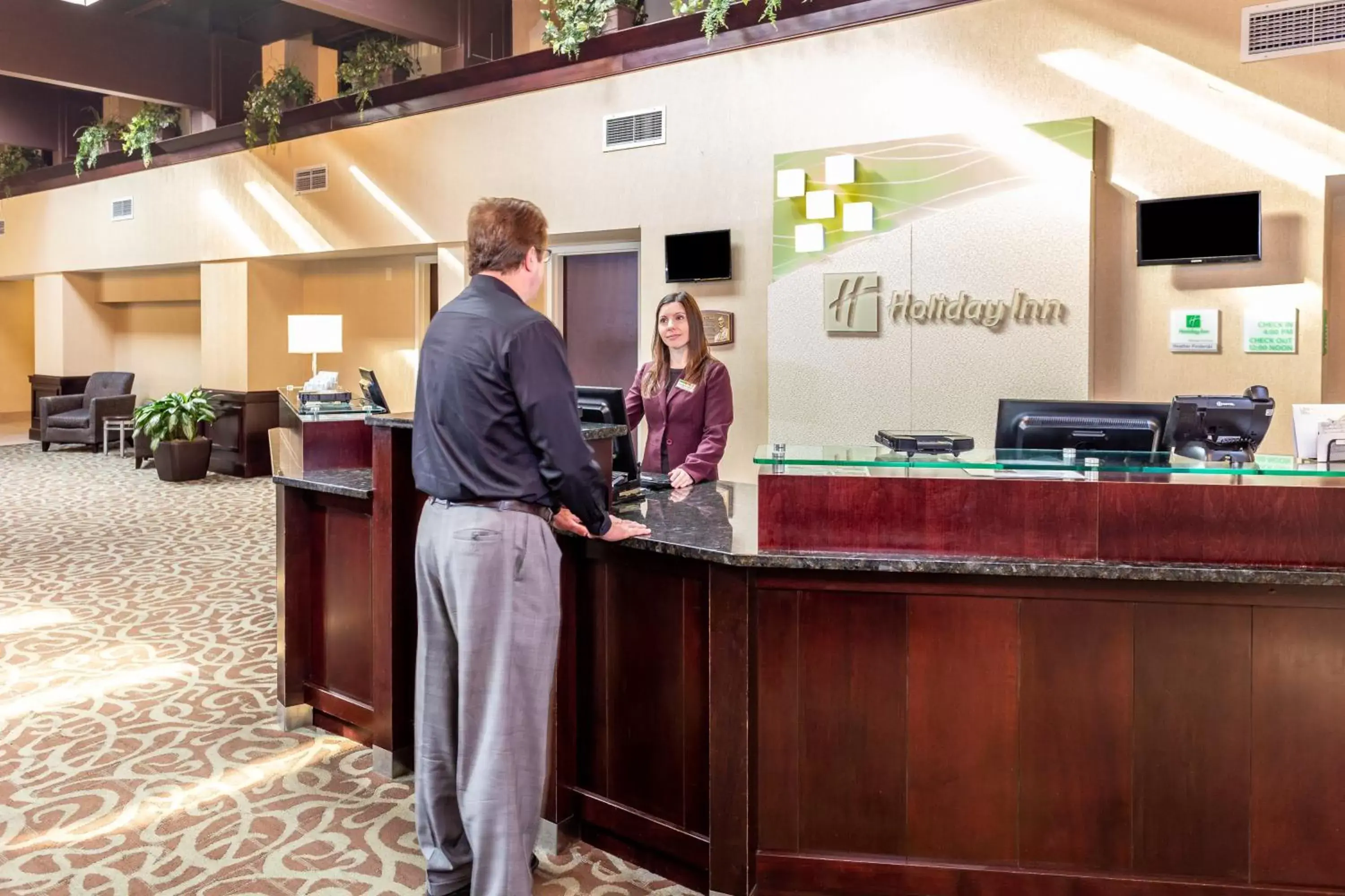 Lobby or reception, Lobby/Reception in Holiday Inn Chicago North - Gurnee, an IHG Hotel
