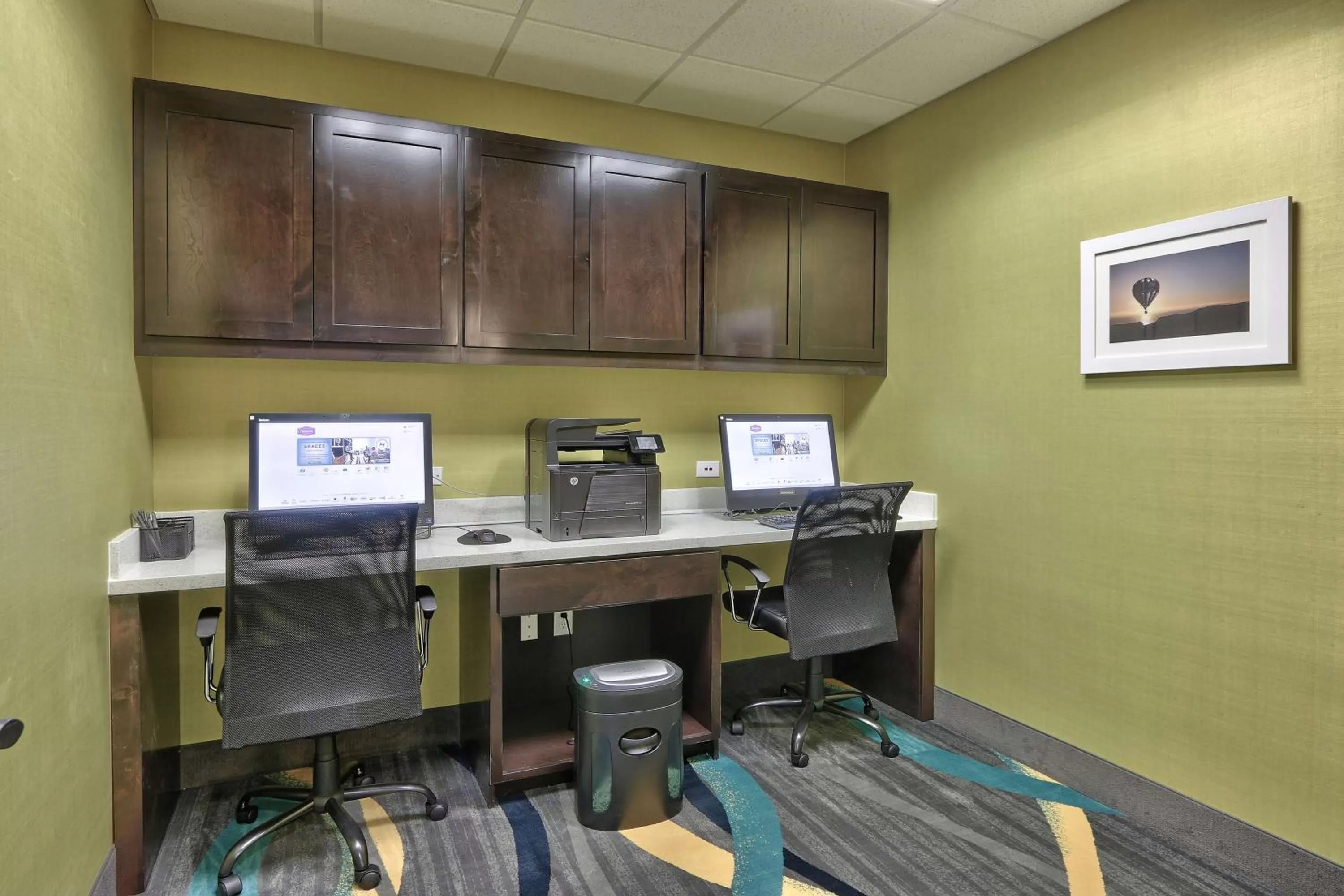 Business facilities in Hampton Inn & Suites Albuquerque Airport