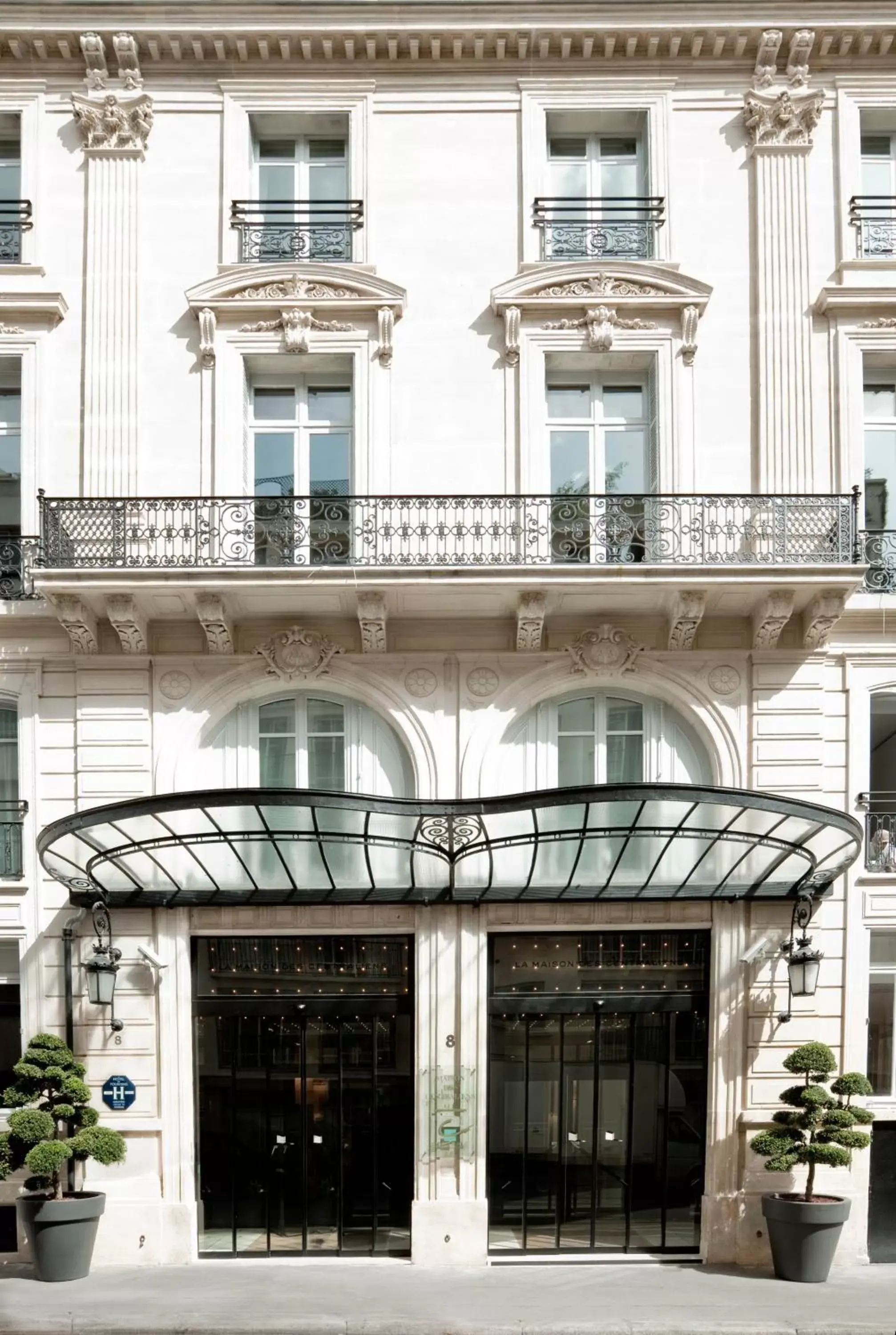 Facade/entrance in La Maison Champs Elysées