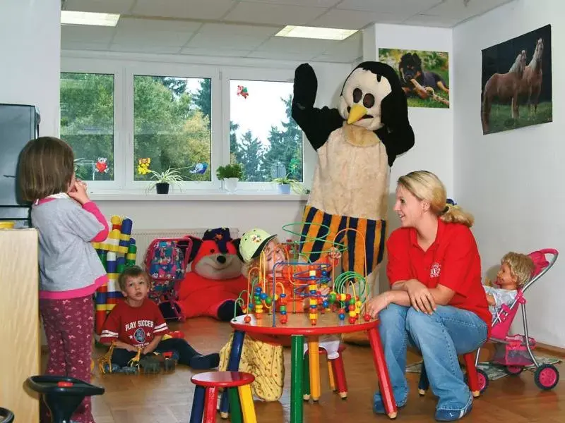 Game Room, Children in IFA Schöneck Hotel & Ferienpark