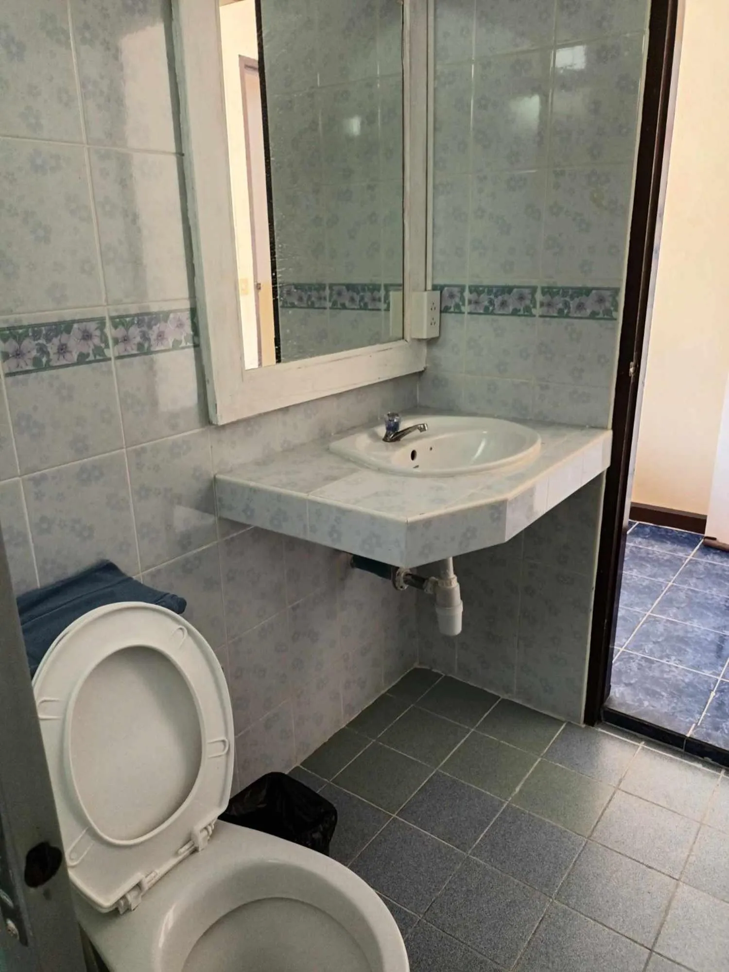 Patong Rose Guest House 50m to Beach