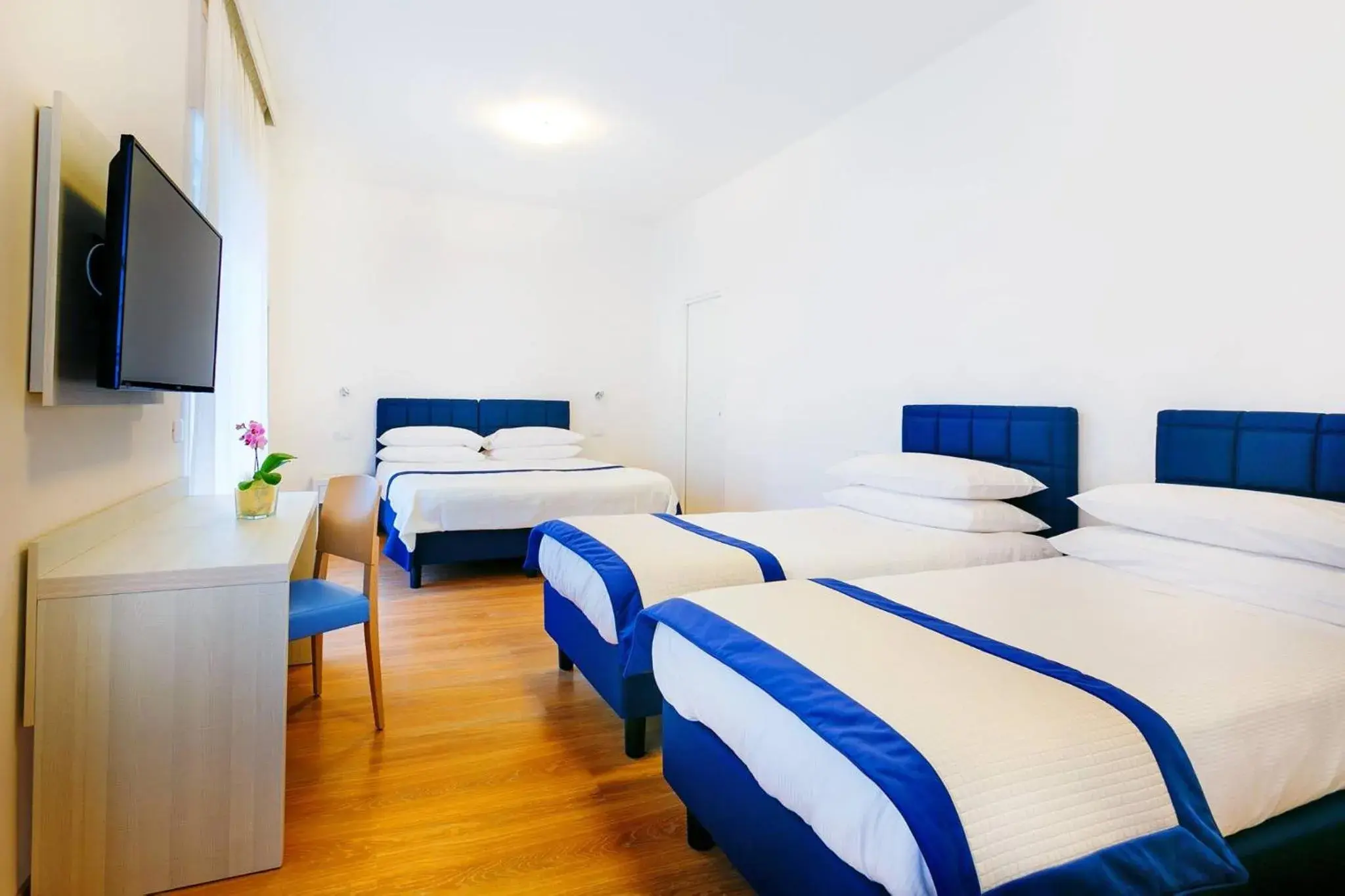 Bedroom, Bed in Aequa Hotel