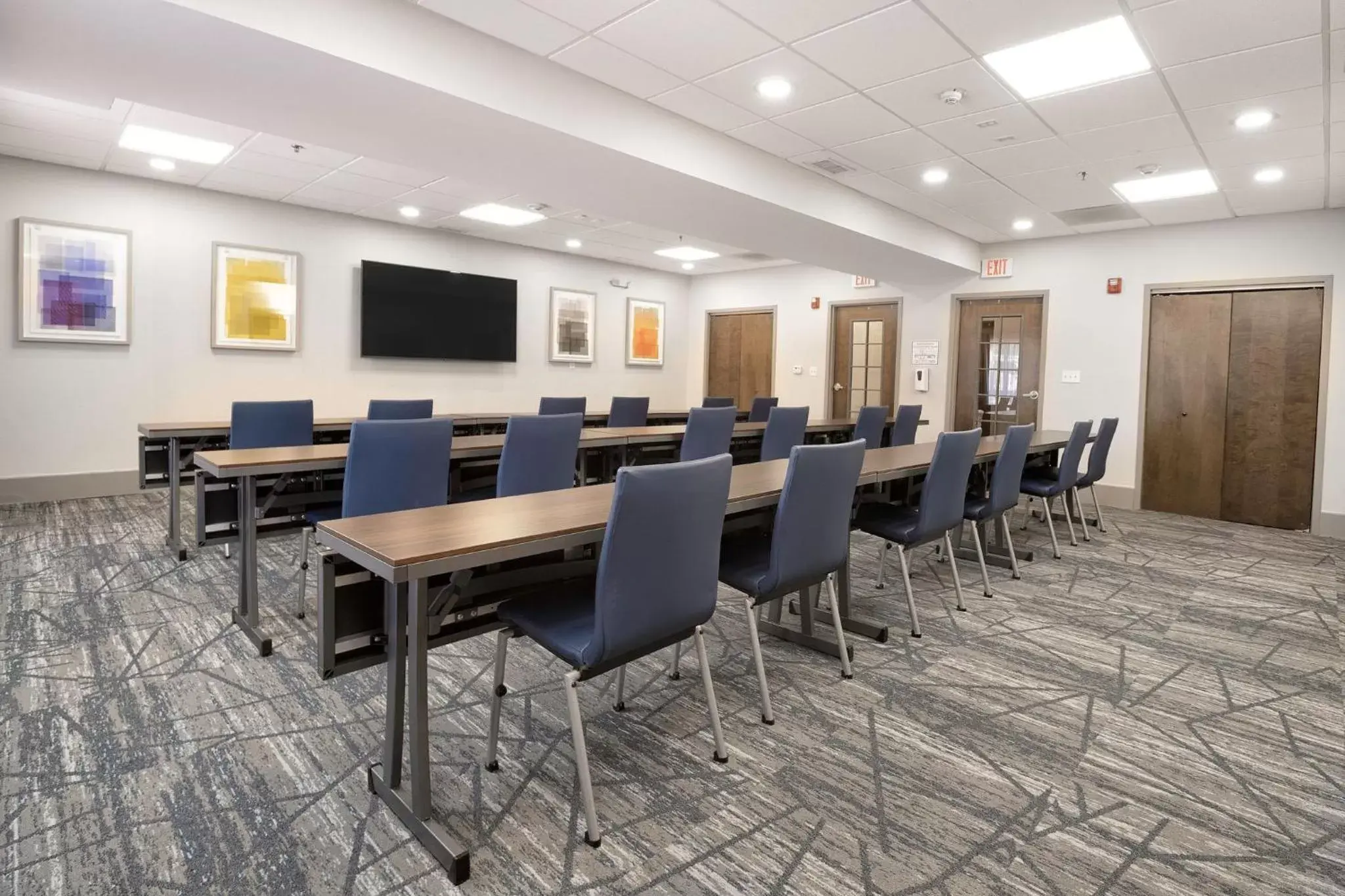 Meeting/conference room in Holiday Inn Express Hotel & Suites Festus-South St. Louis, an IHG Hotel