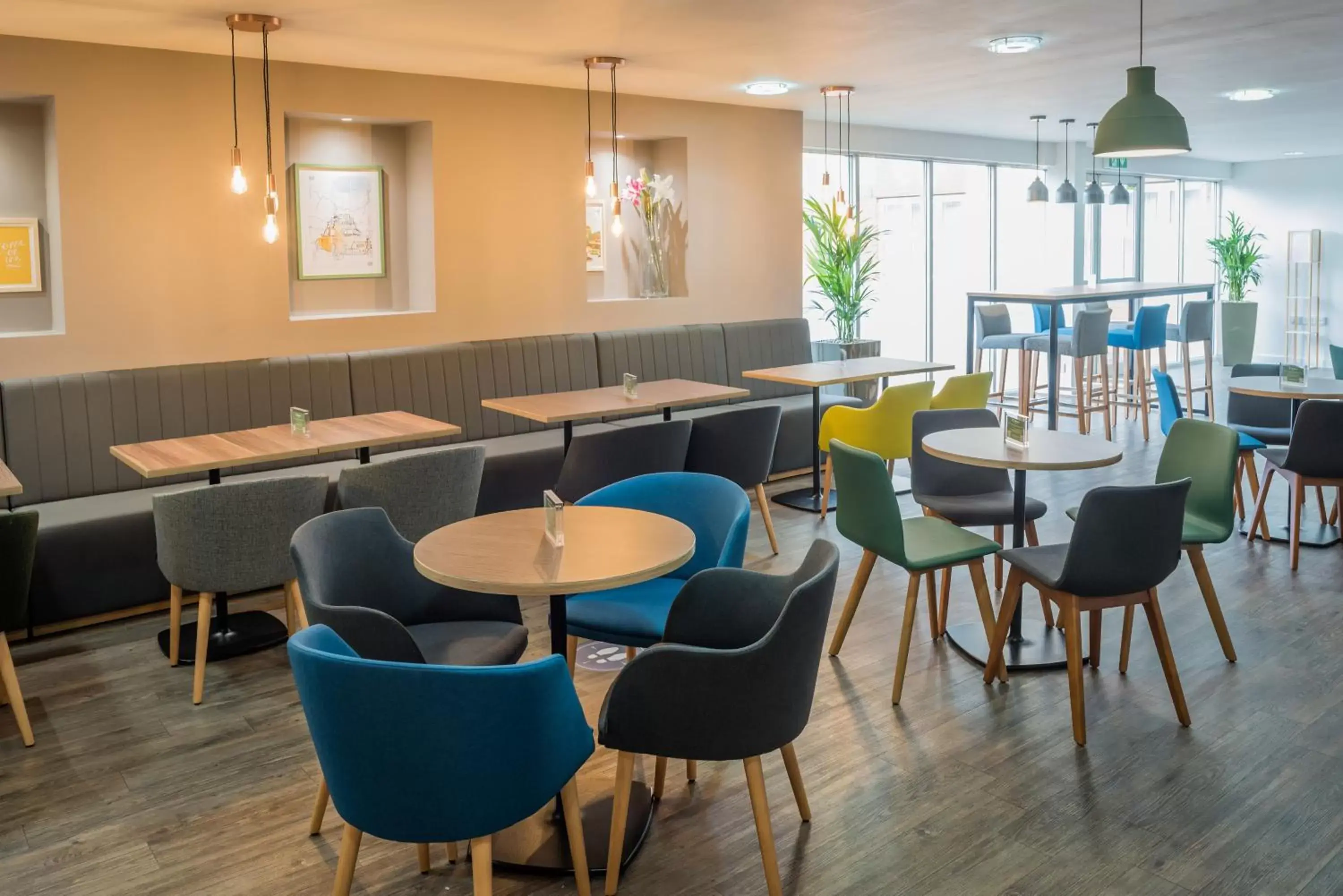 Restaurant/Places to Eat in Holiday Inn Manchester West, an IHG Hotel