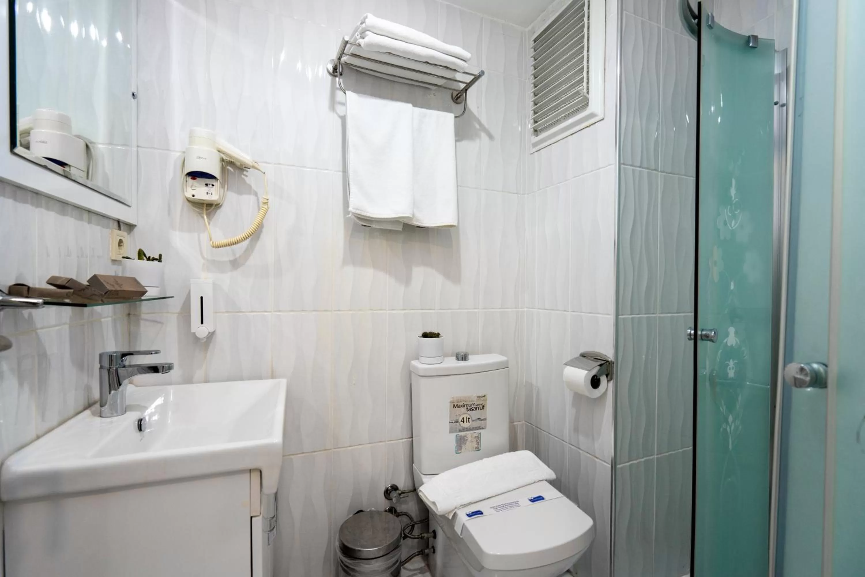 Bathroom in Sayeban Gold Hotel