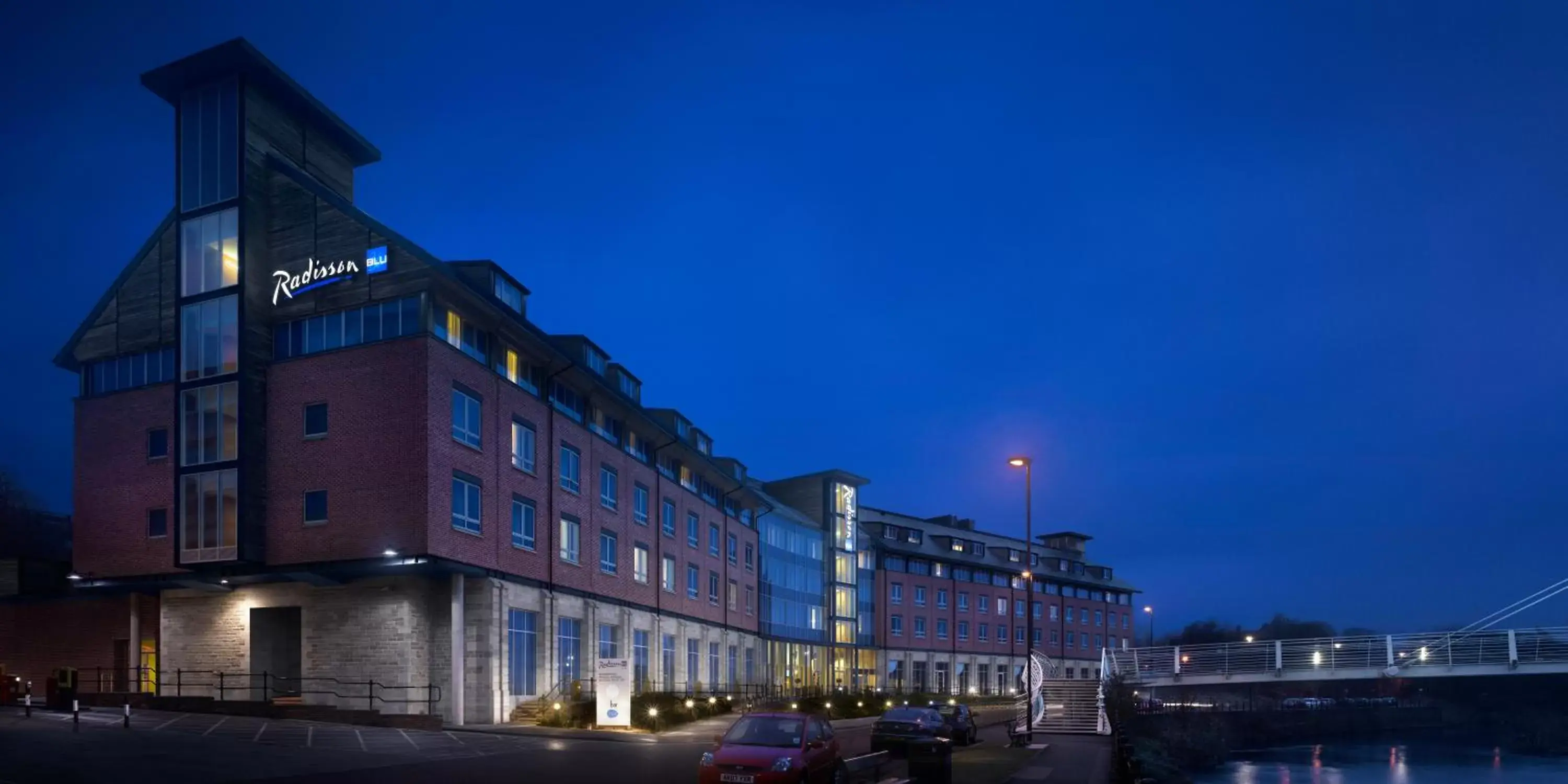 Facade/entrance, Property Building in Radisson Blu Hotel, Durham