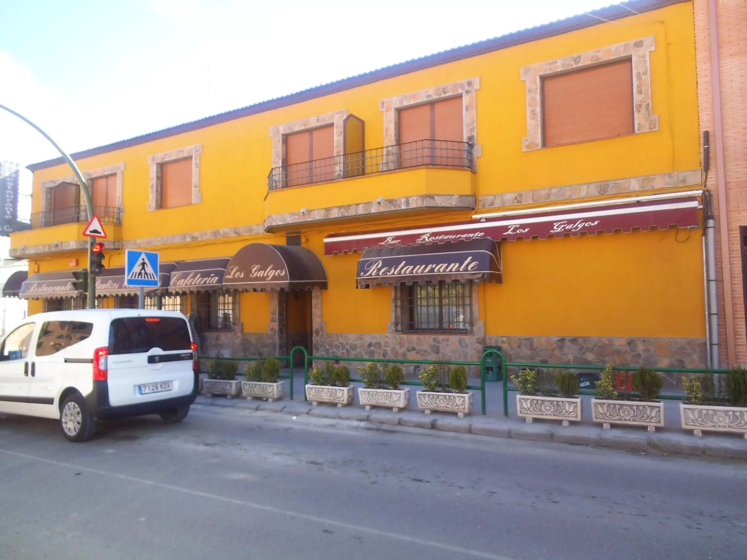 Area and facilities, Property Building in Hostal Los Galgos