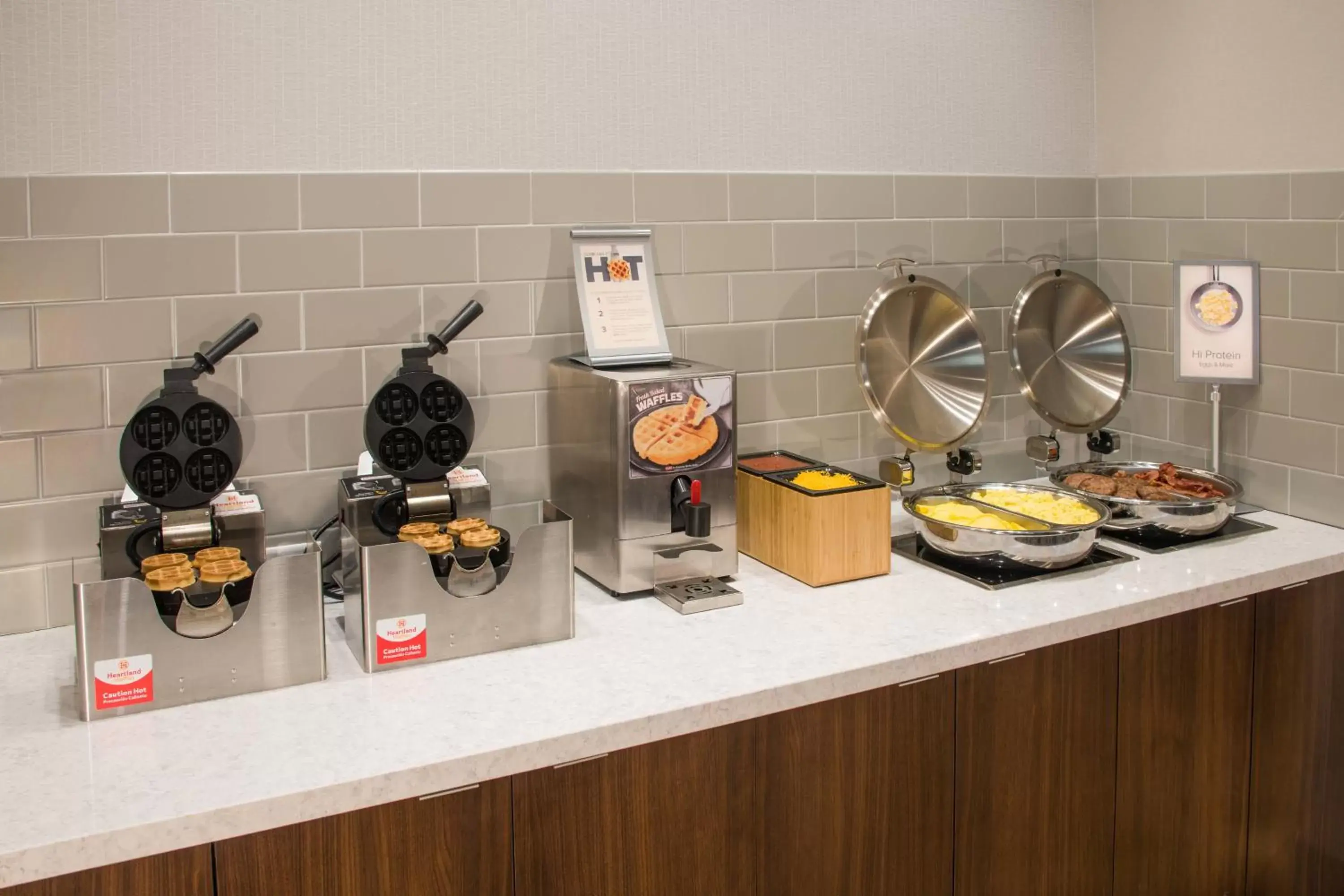 Breakfast in Fairfield Inn & Suites by Marriott Dayton