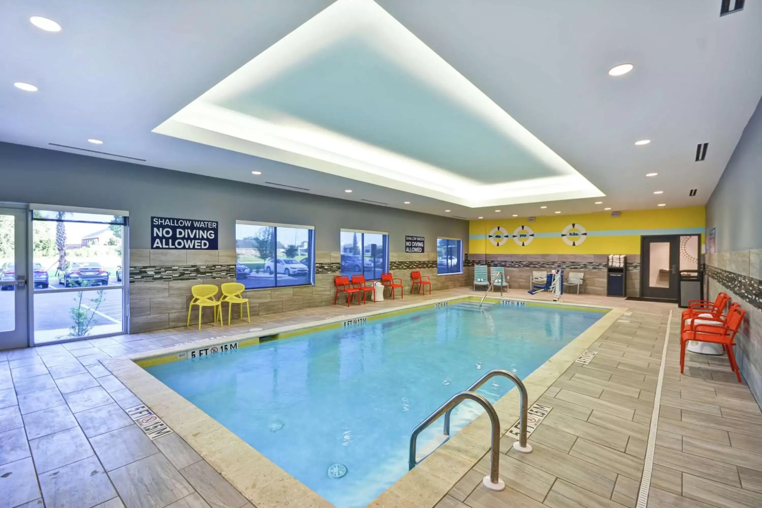 Pool view in Tru By Hilton Sumter Pool view in Tru By Hilton Sumter