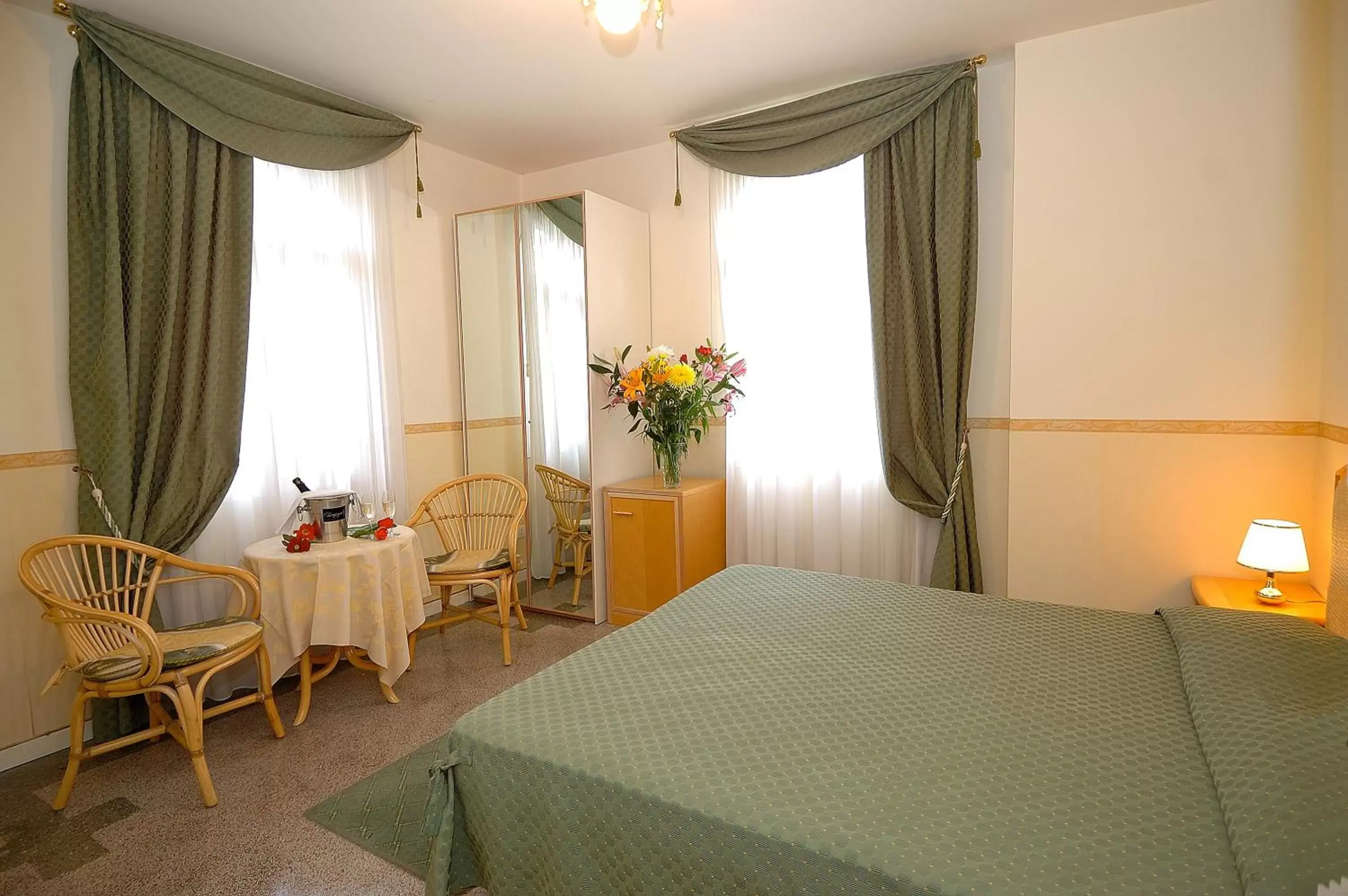 Photo of the whole room, Bed in Villa Angelica