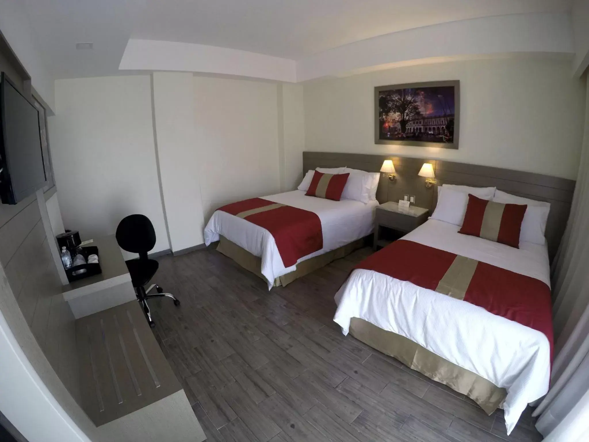 Photo of the whole room, Bed in Hotel Mansur Business & Leisure