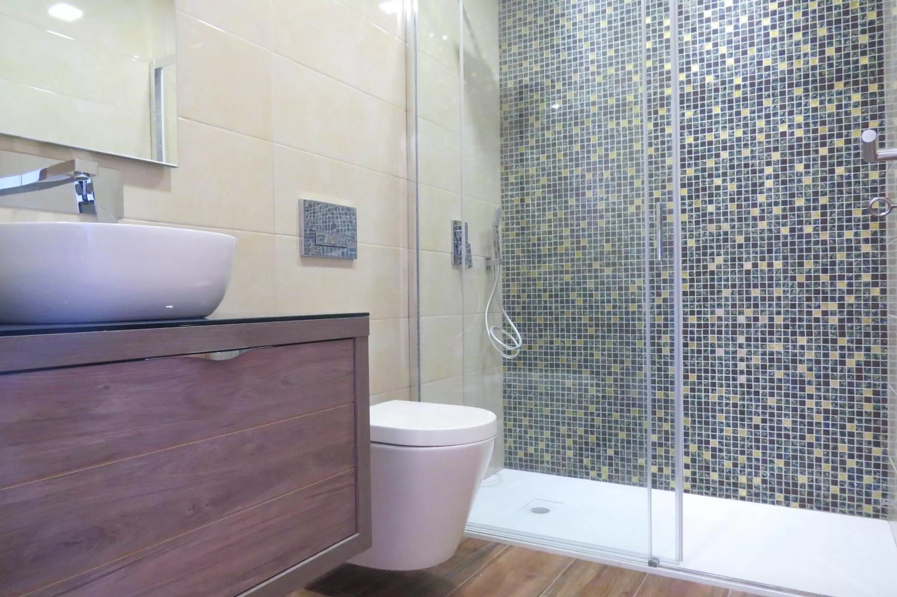 Shower in Casa Miradouro