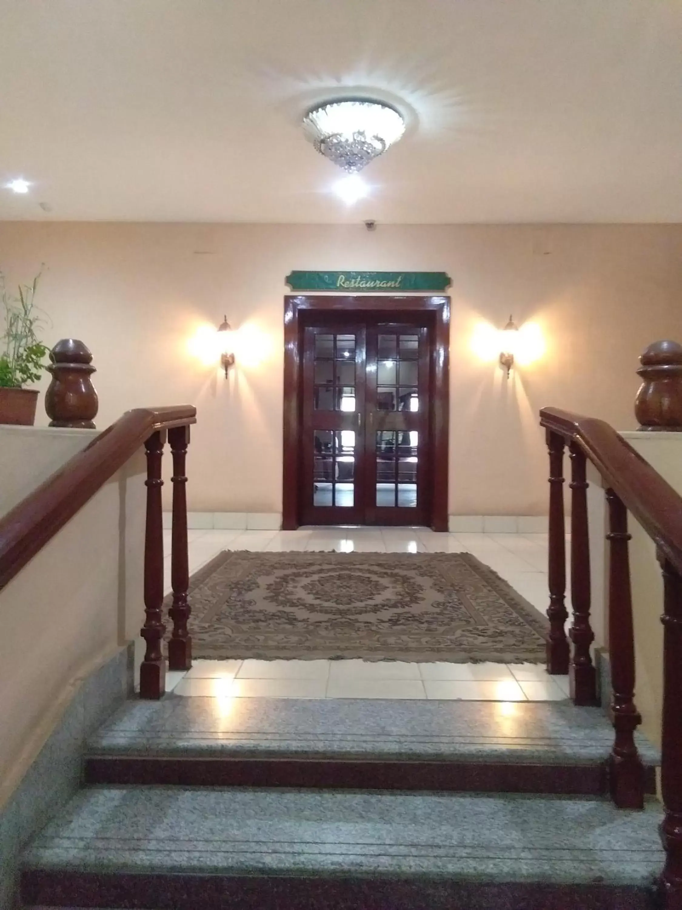 Restaurant/places to eat in Hotel Indsurya Restaurant/places to eat in Hotel Indsurya