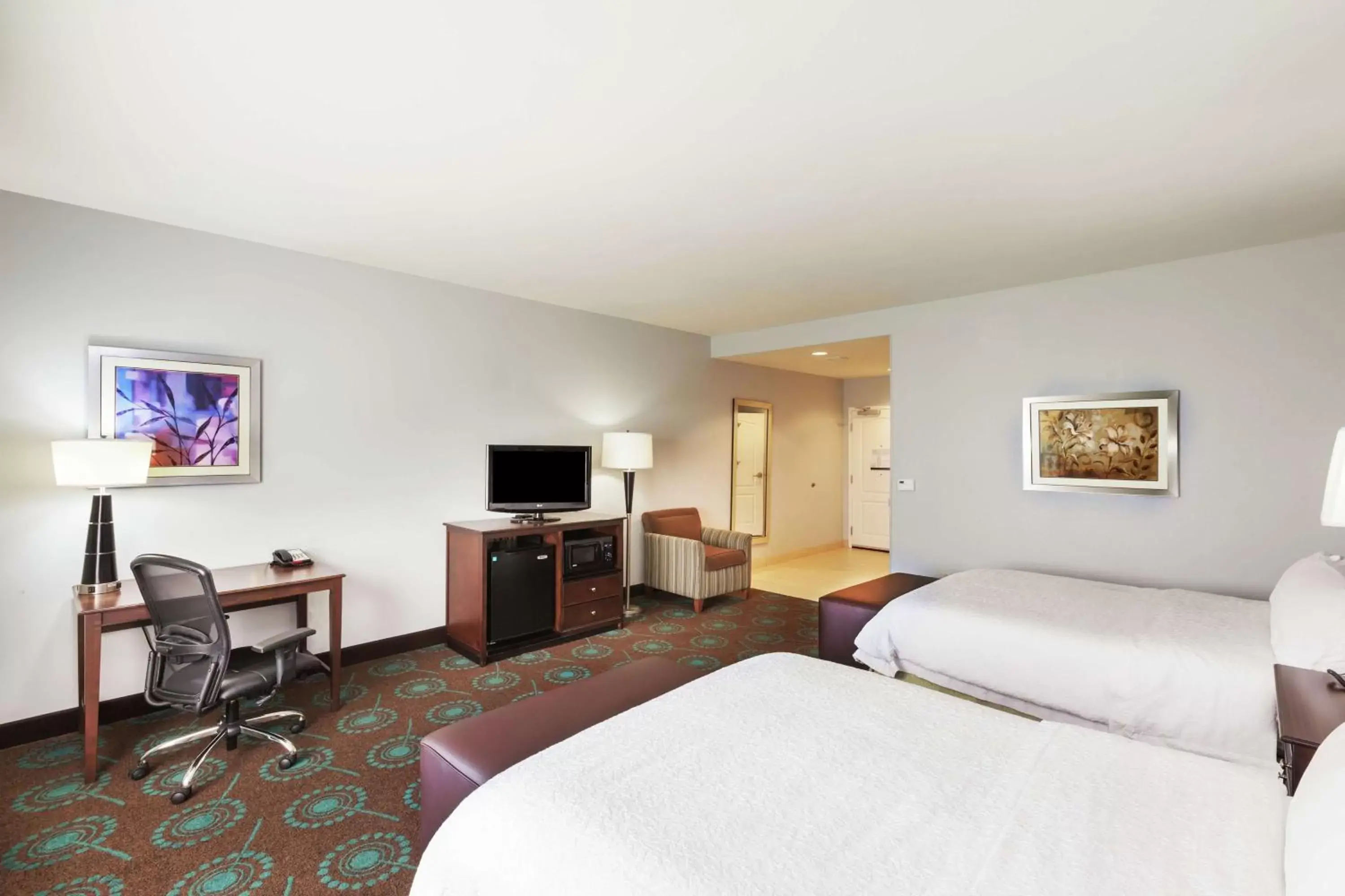 Bedroom in Hampton Inn & Suites Shreveport/Bossier City at Airline Drive