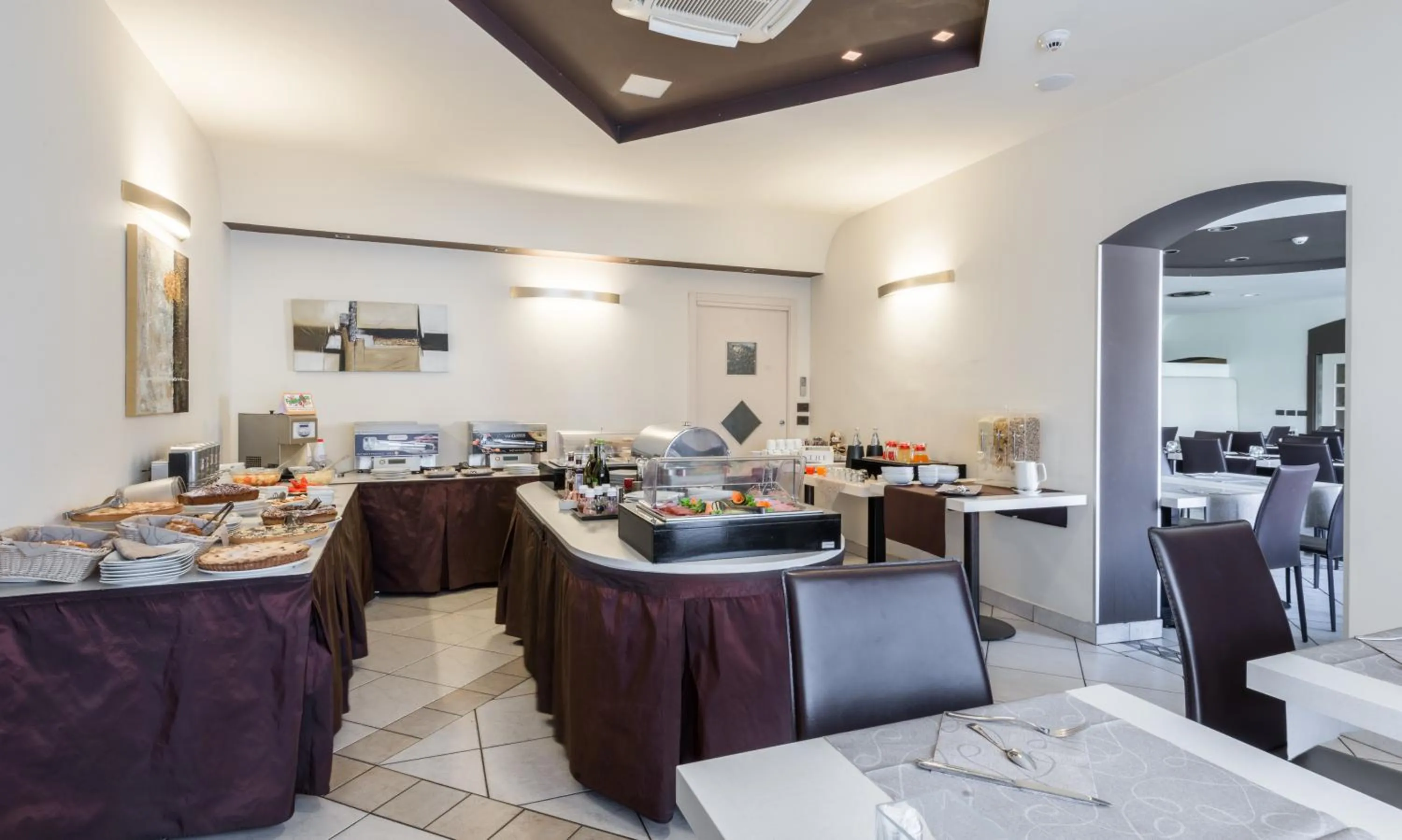 Food and drinks in Hotel Montebello