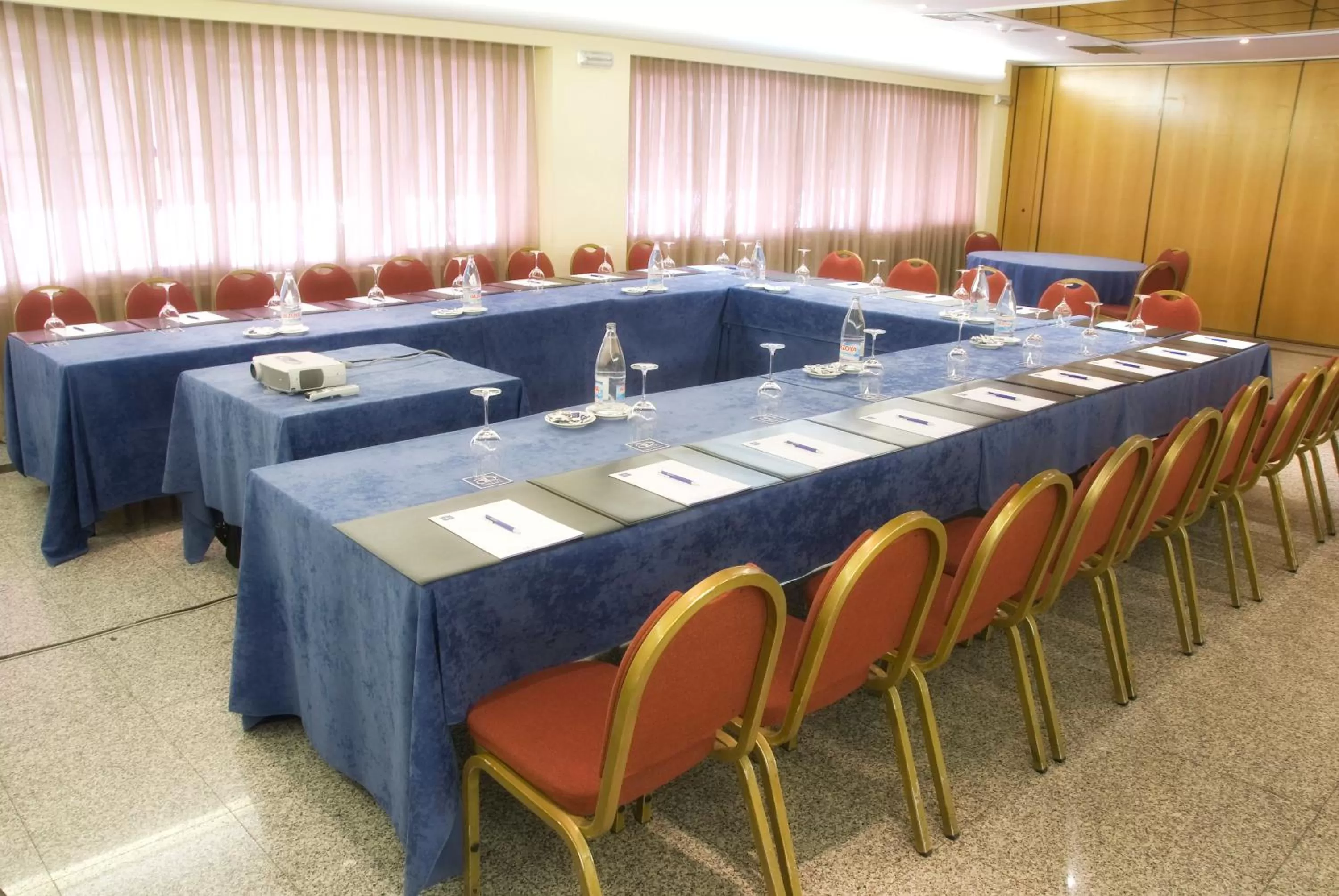Business facilities in Parquesur