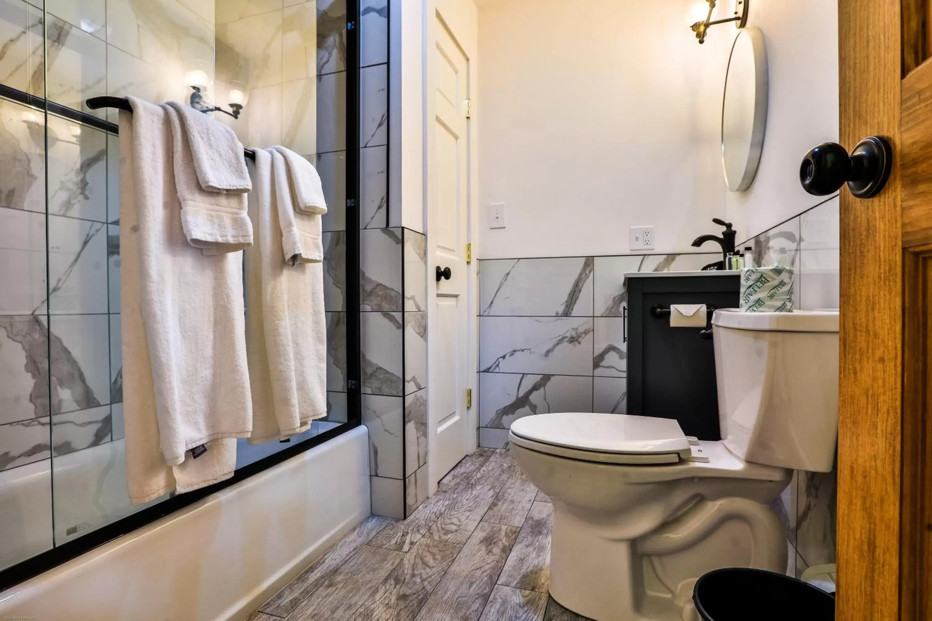 Bathroom in Garnet Hill Lodge