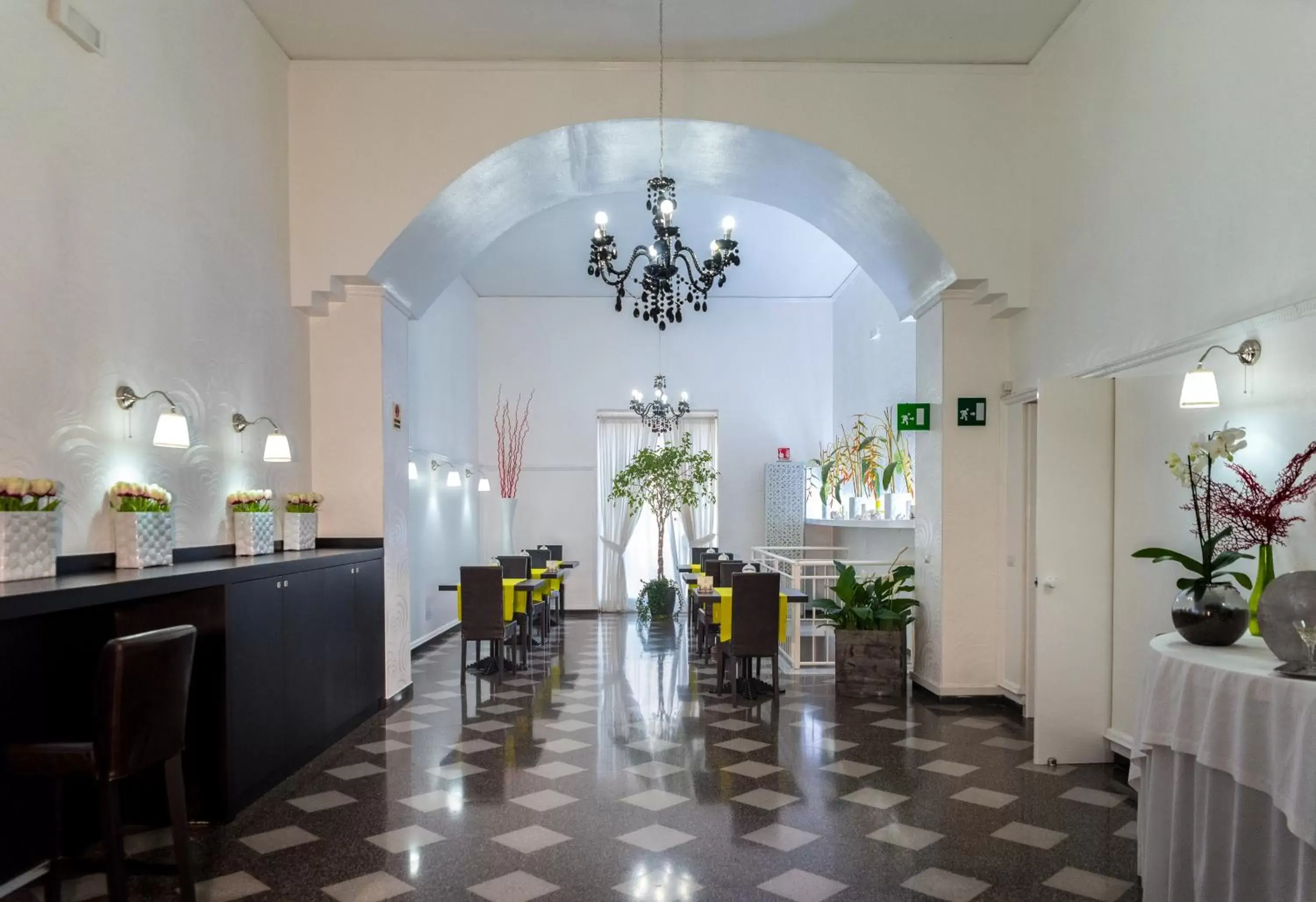 Communal lounge/ TV room, Banquet Facilities in Hotel Santa Chiara