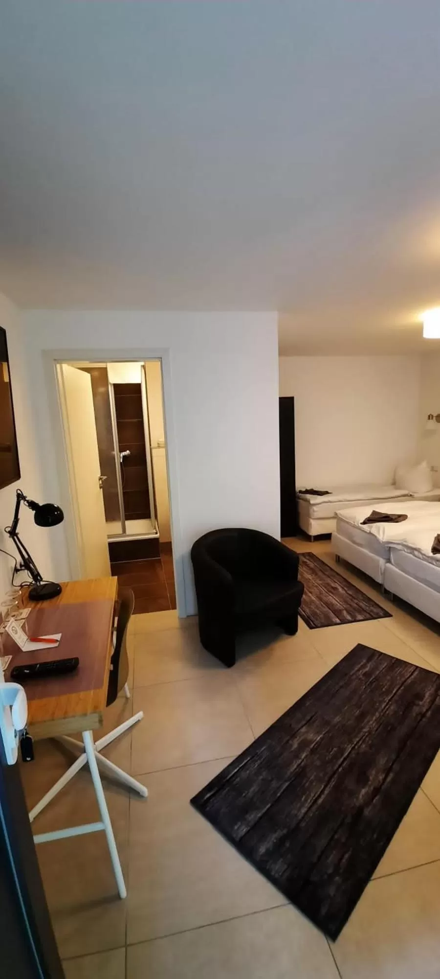 Bed in Nürnberger Trichter Family-Business Hotel Garni