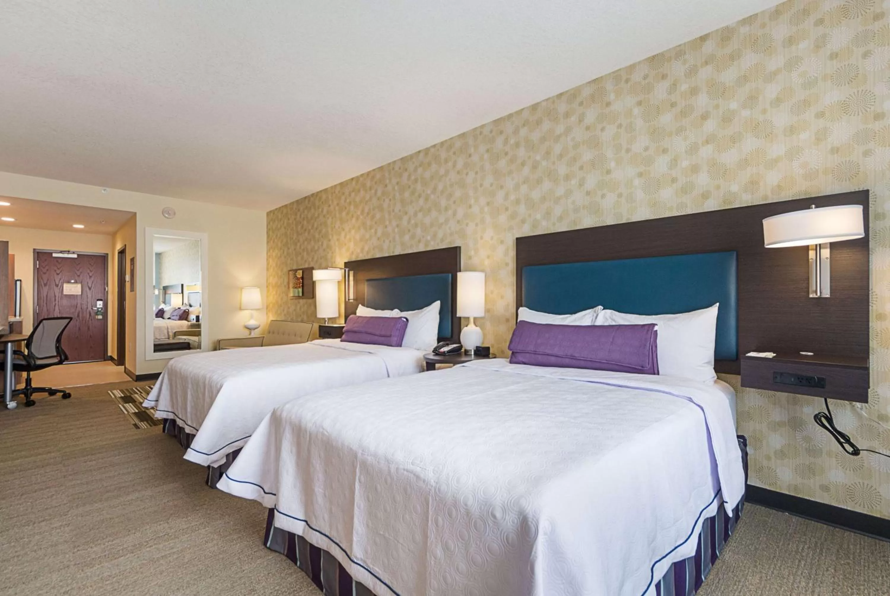 Bedroom, Bed in Home2 Suites By Hilton Oklahoma City Yukon