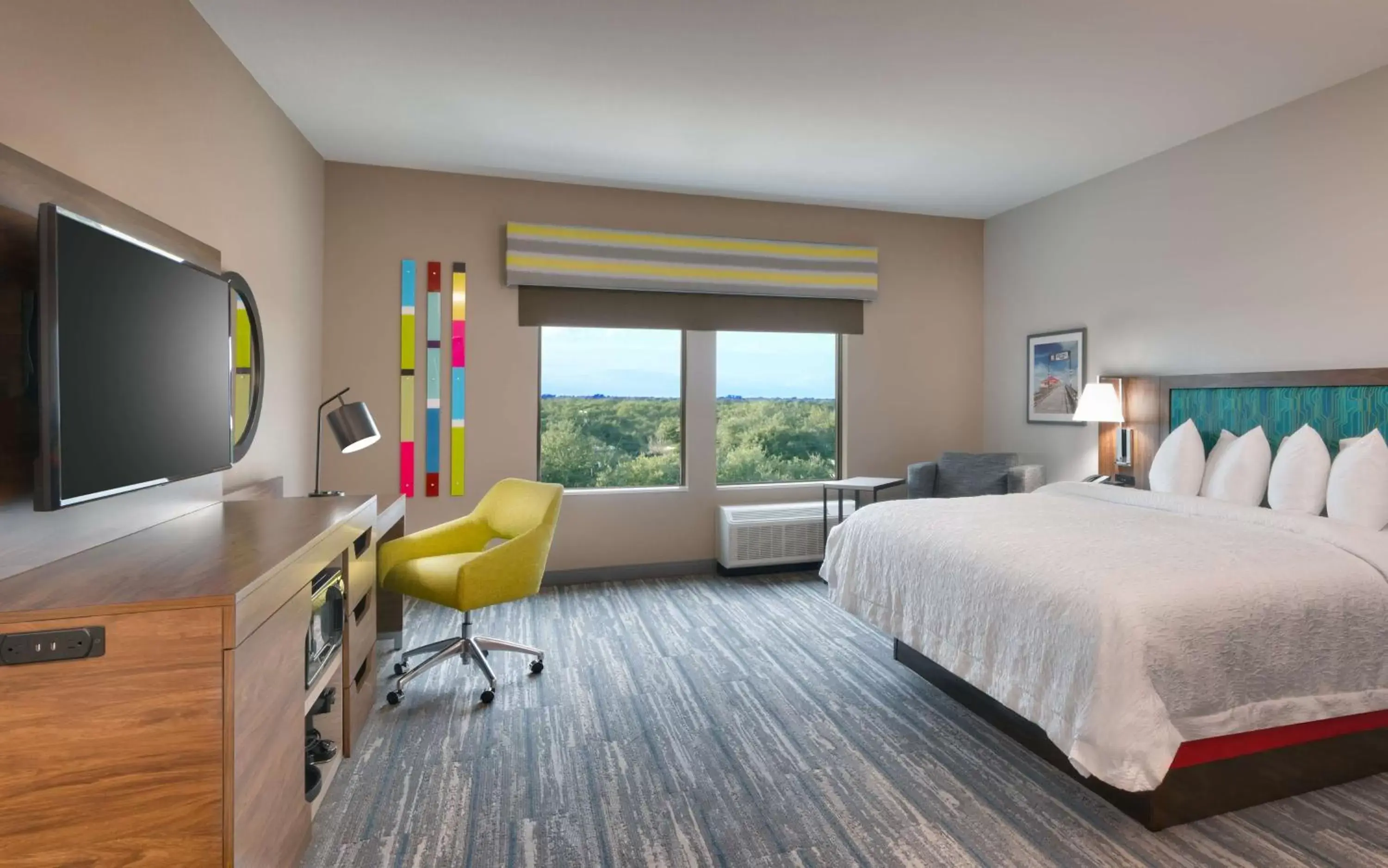 Bedroom, TV/Entertainment Center in Hampton Inn & Suites Rockport-Fulton