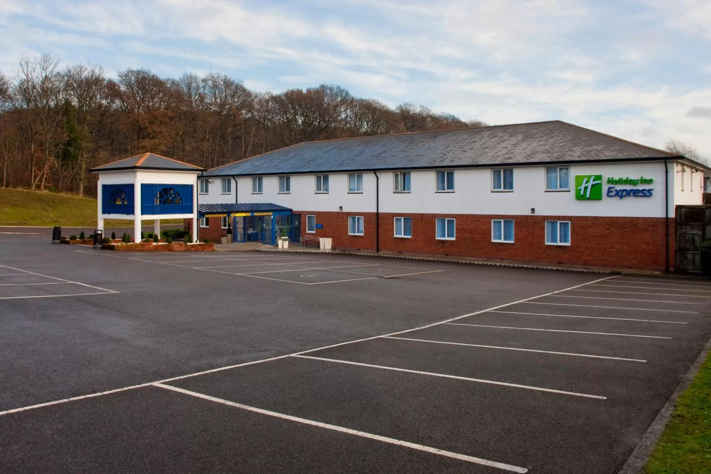 Property Building in Holiday Inn Express Canterbury, an IHG Hotel