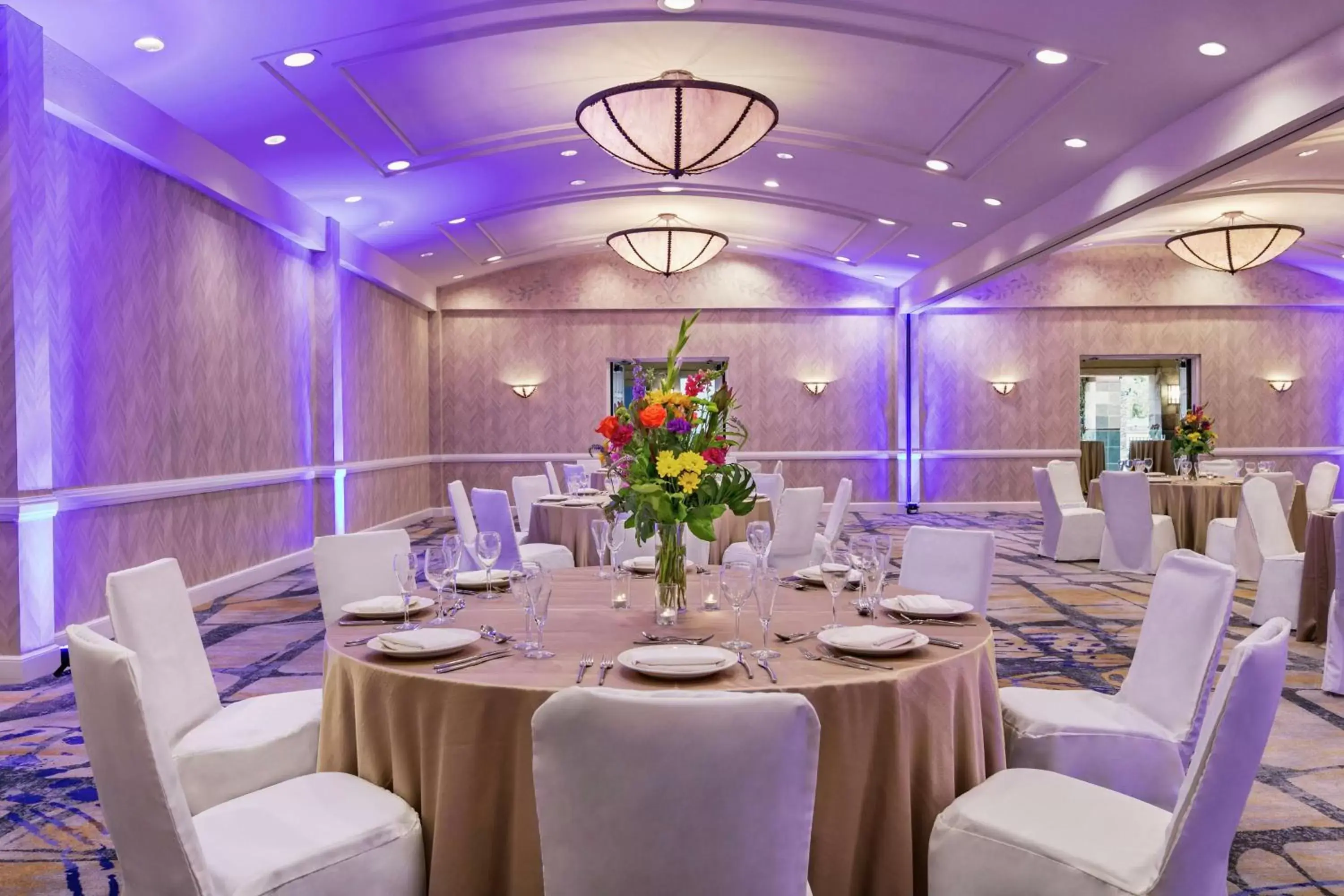 Meeting/conference room, Restaurant/Places to Eat in Hilton Scottsdale Resort & Villas
