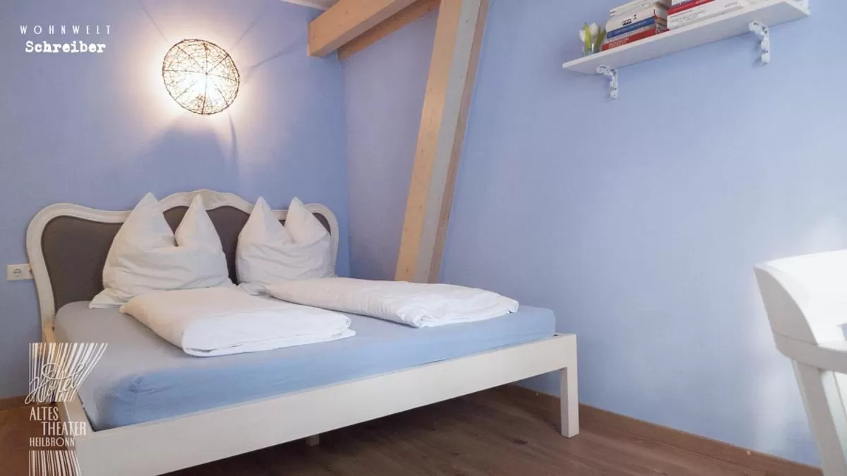 Bed in HOTEL ALTES THEATER Heilbronn