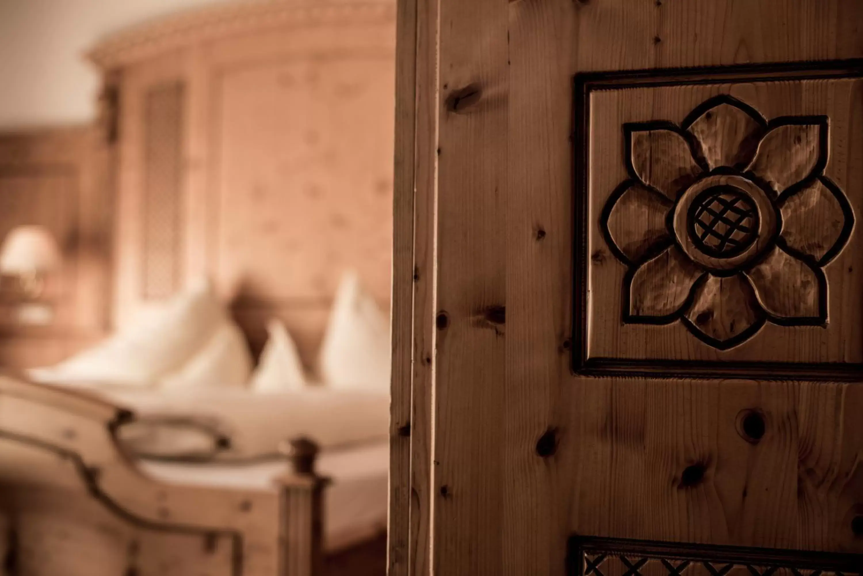 Double Room with Balcony in Hotel Enzian Genziana Double Room with Balcony in Hotel Enzian Genziana