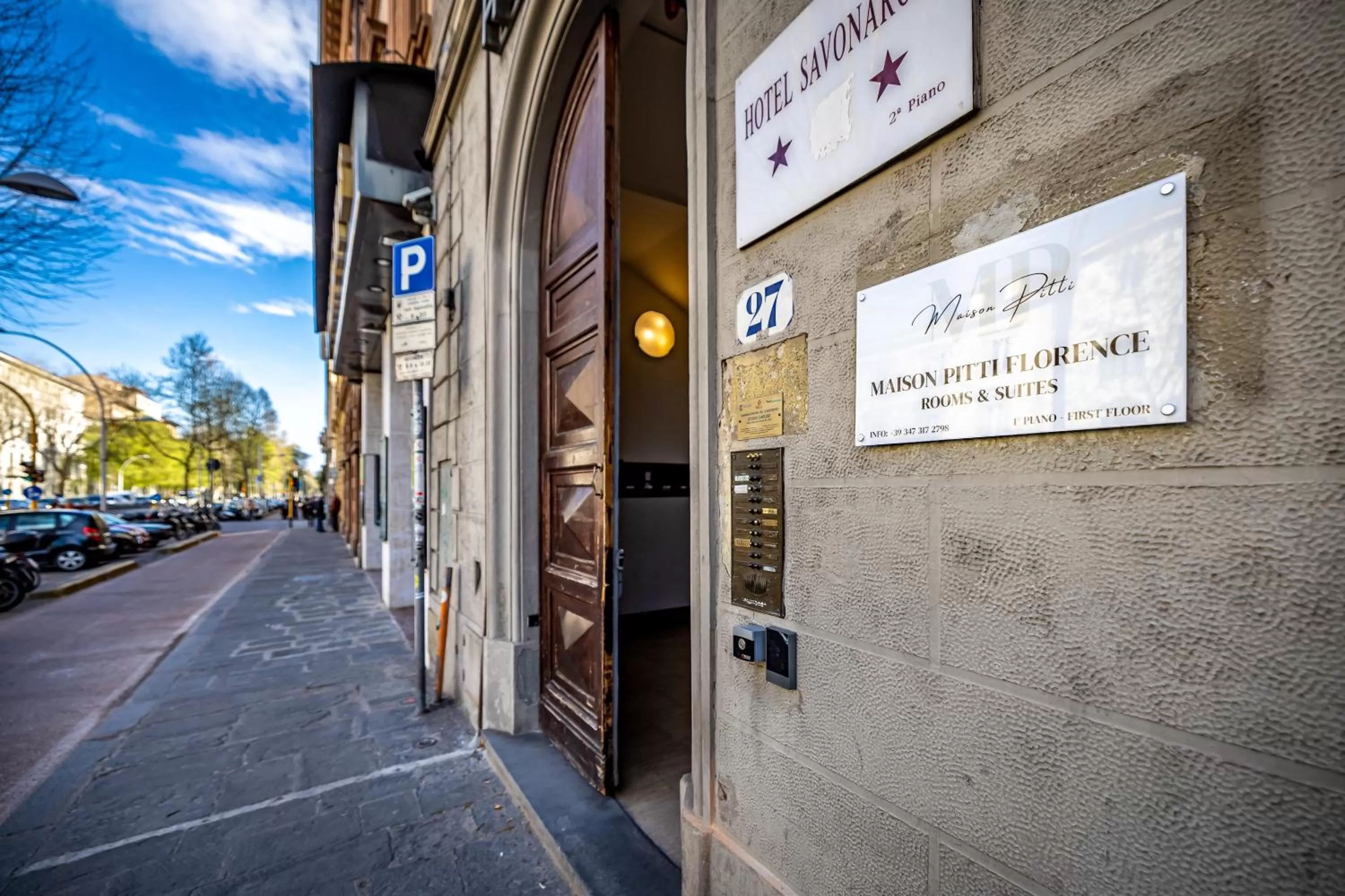 Facade/entrance in Maison Pitti Florence