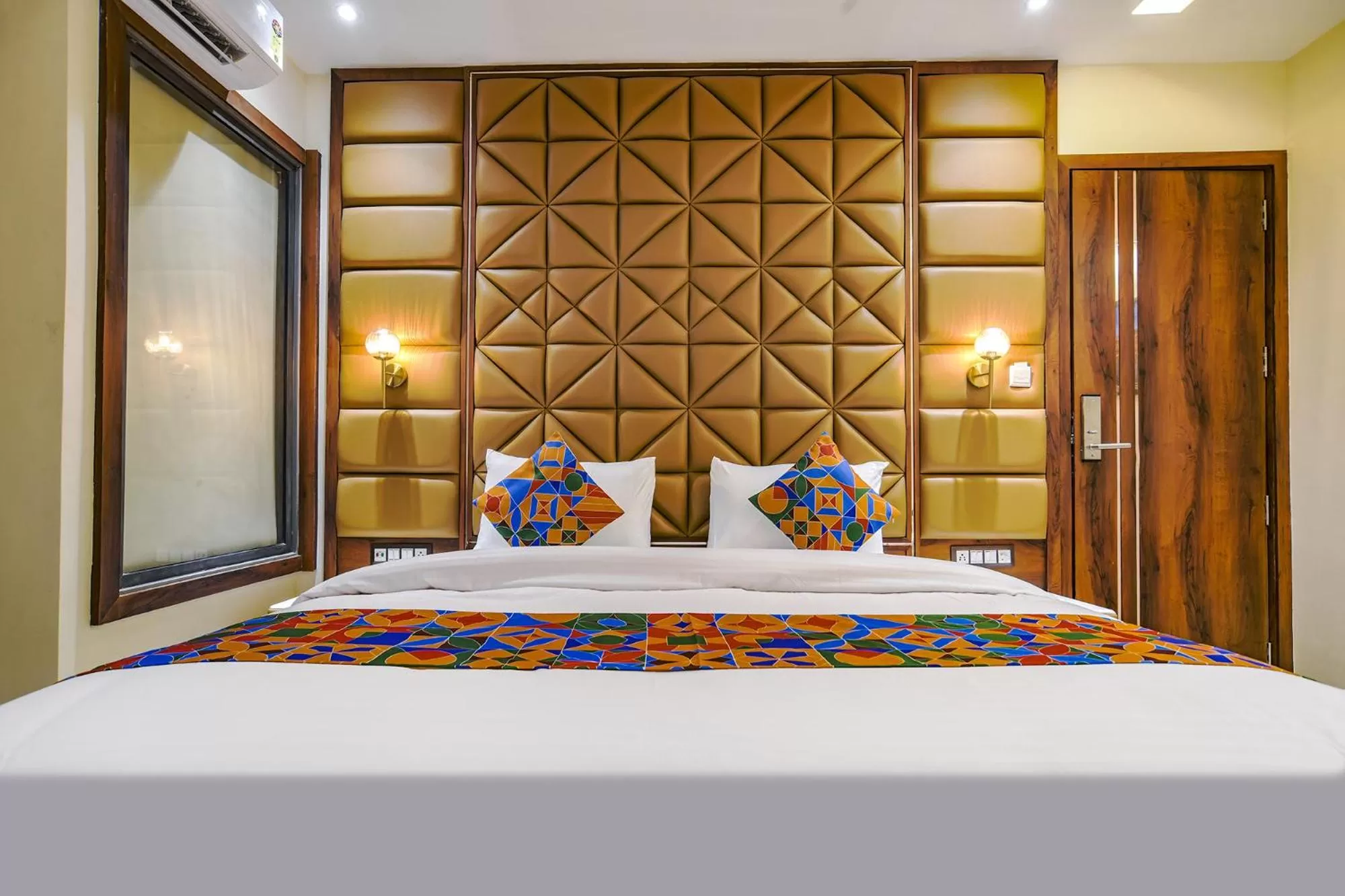 Bed in FabHotel Benchmark